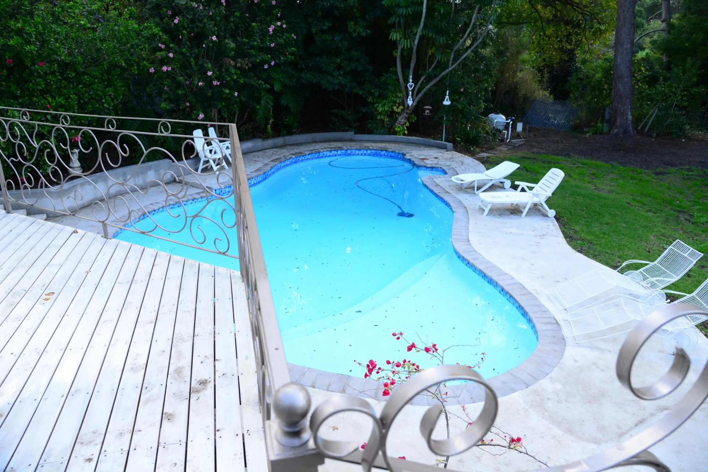 Swimming pool in Waterland Lodge