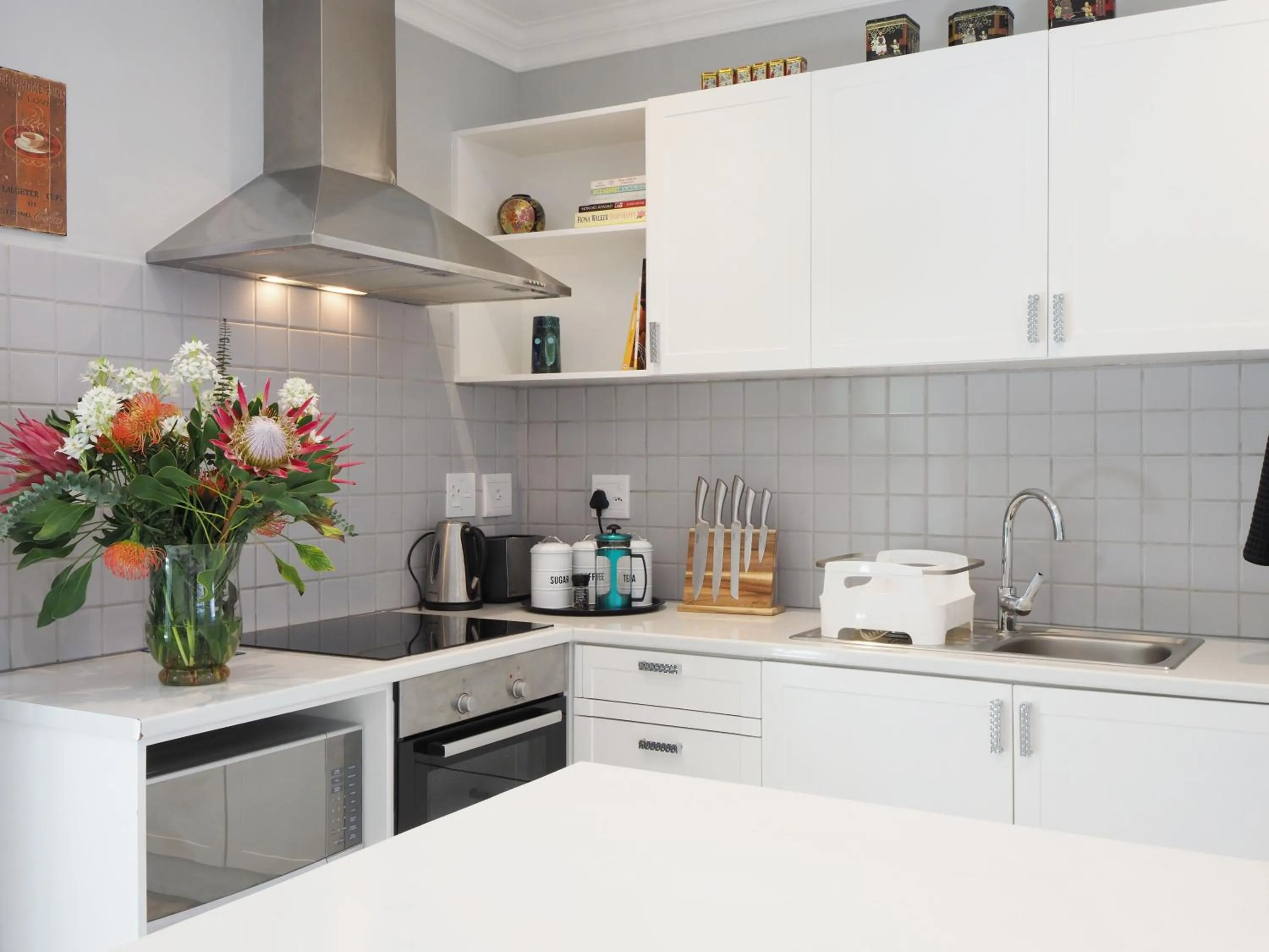 Kitchen or kitchenette in Waterland Lodge