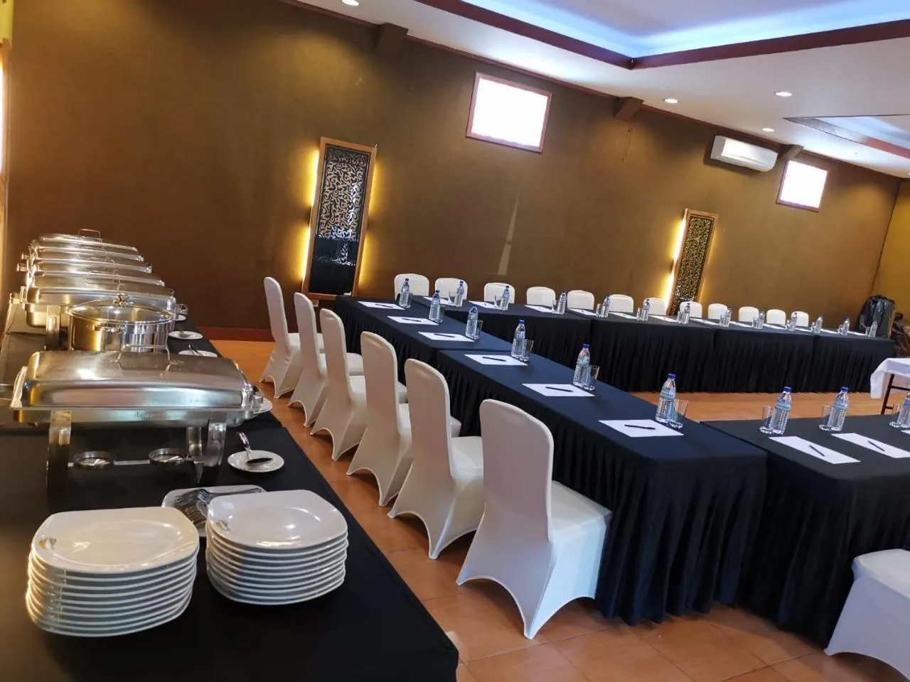 Meeting/conference room in Spring Hill Hotel Ruteng