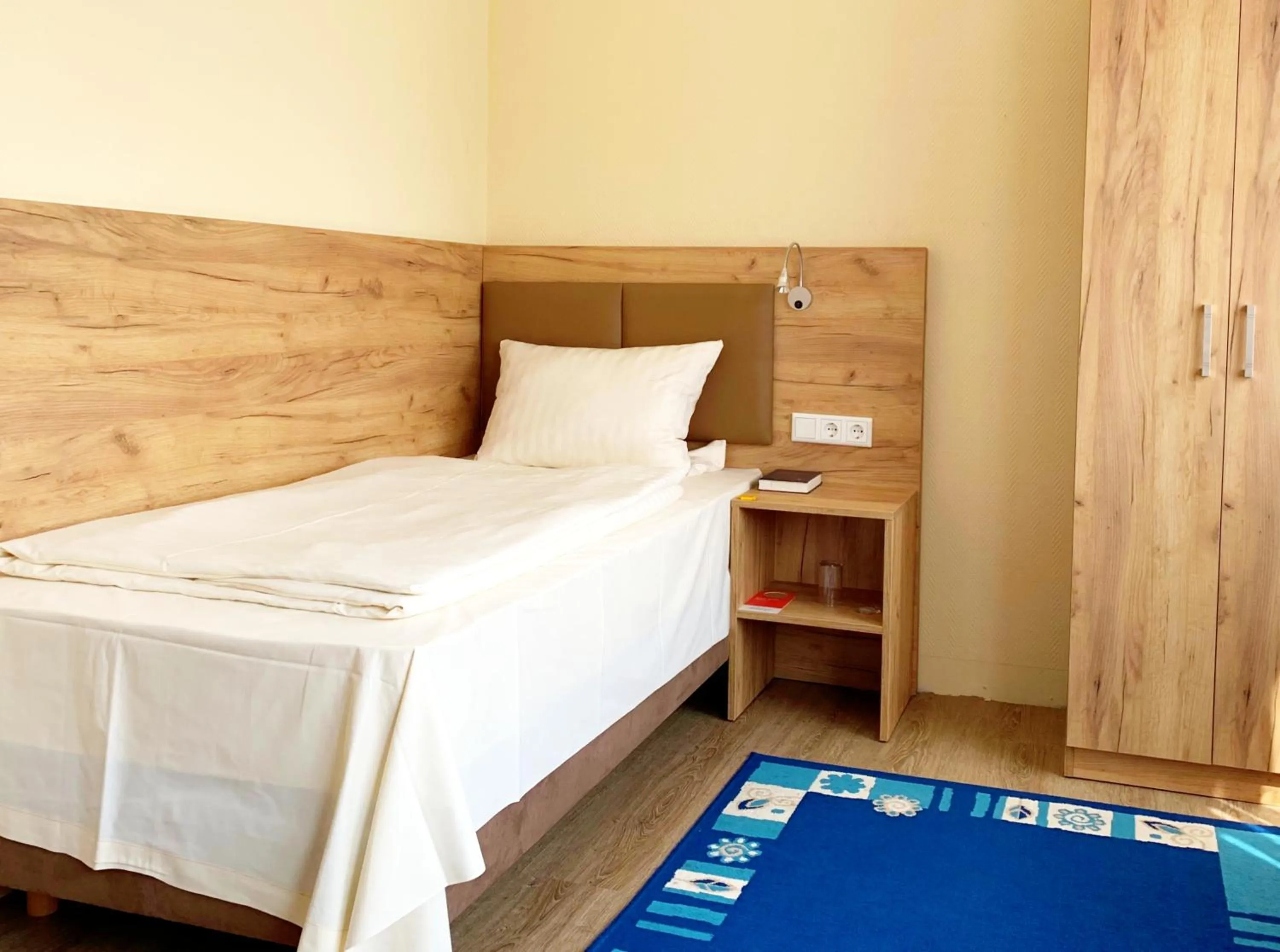 Other, Bed in Turm Hotel Hanau