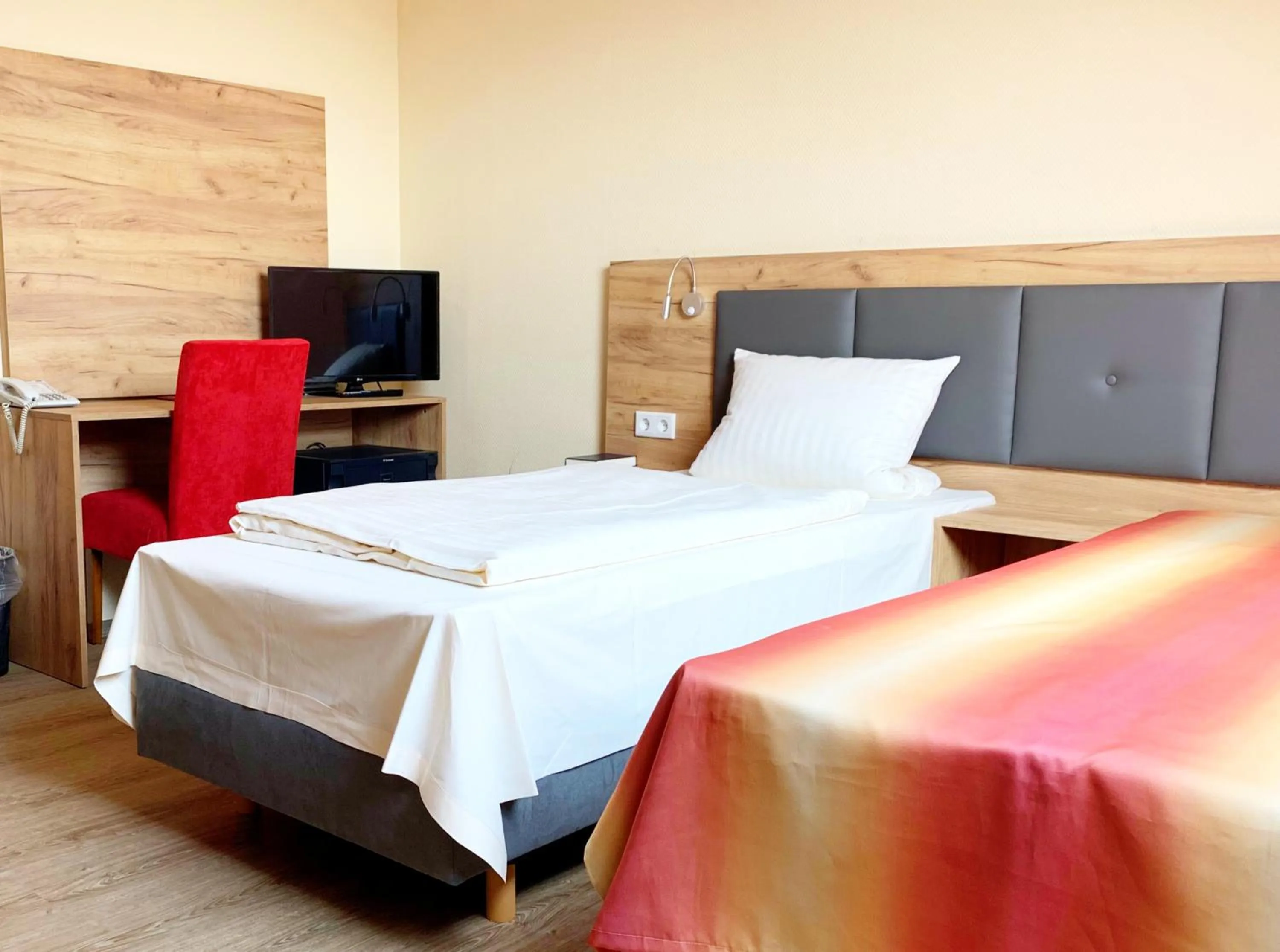 Other, Bed in Turm Hotel Hanau
