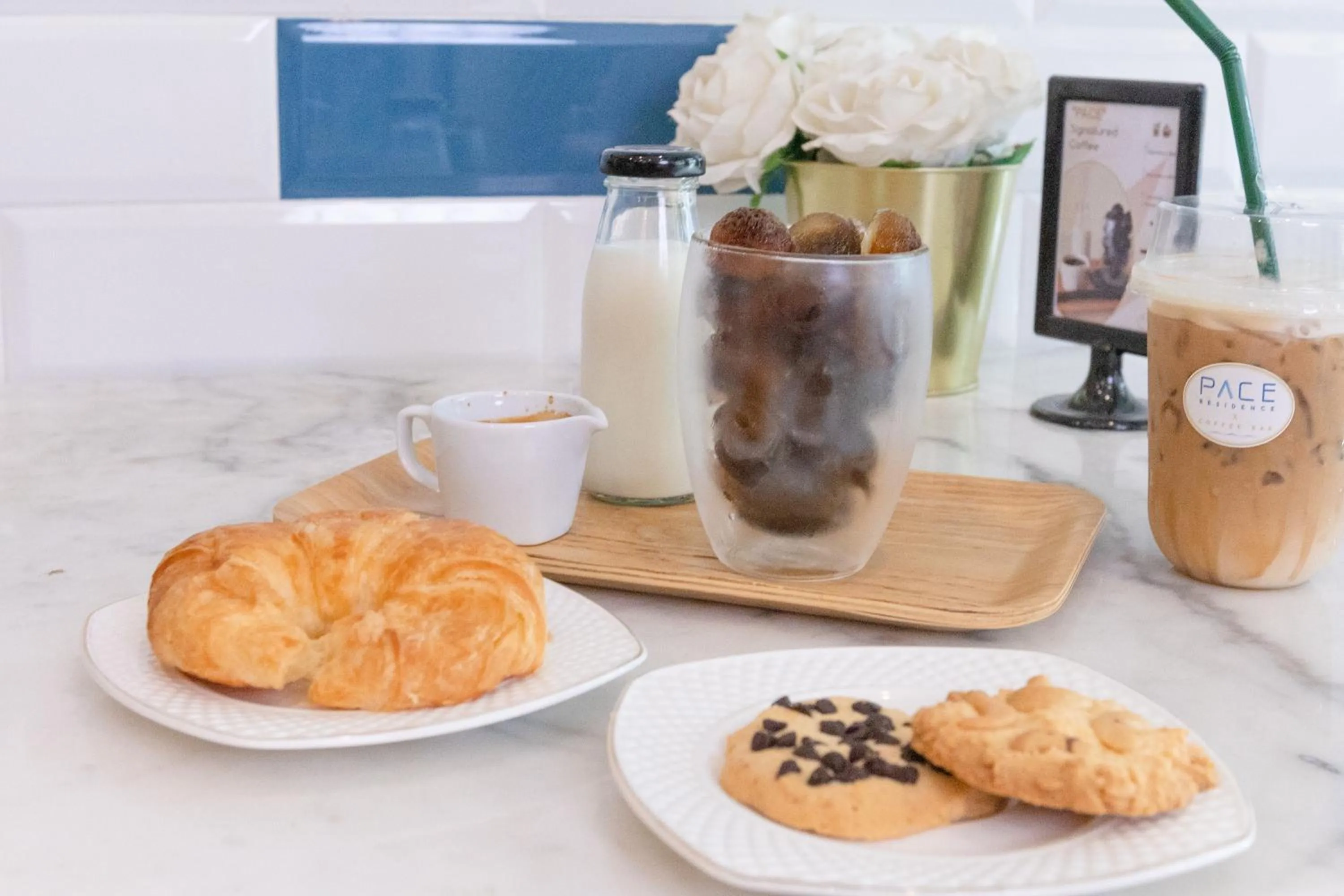 Food and drinks in Pace Residence Pattaya