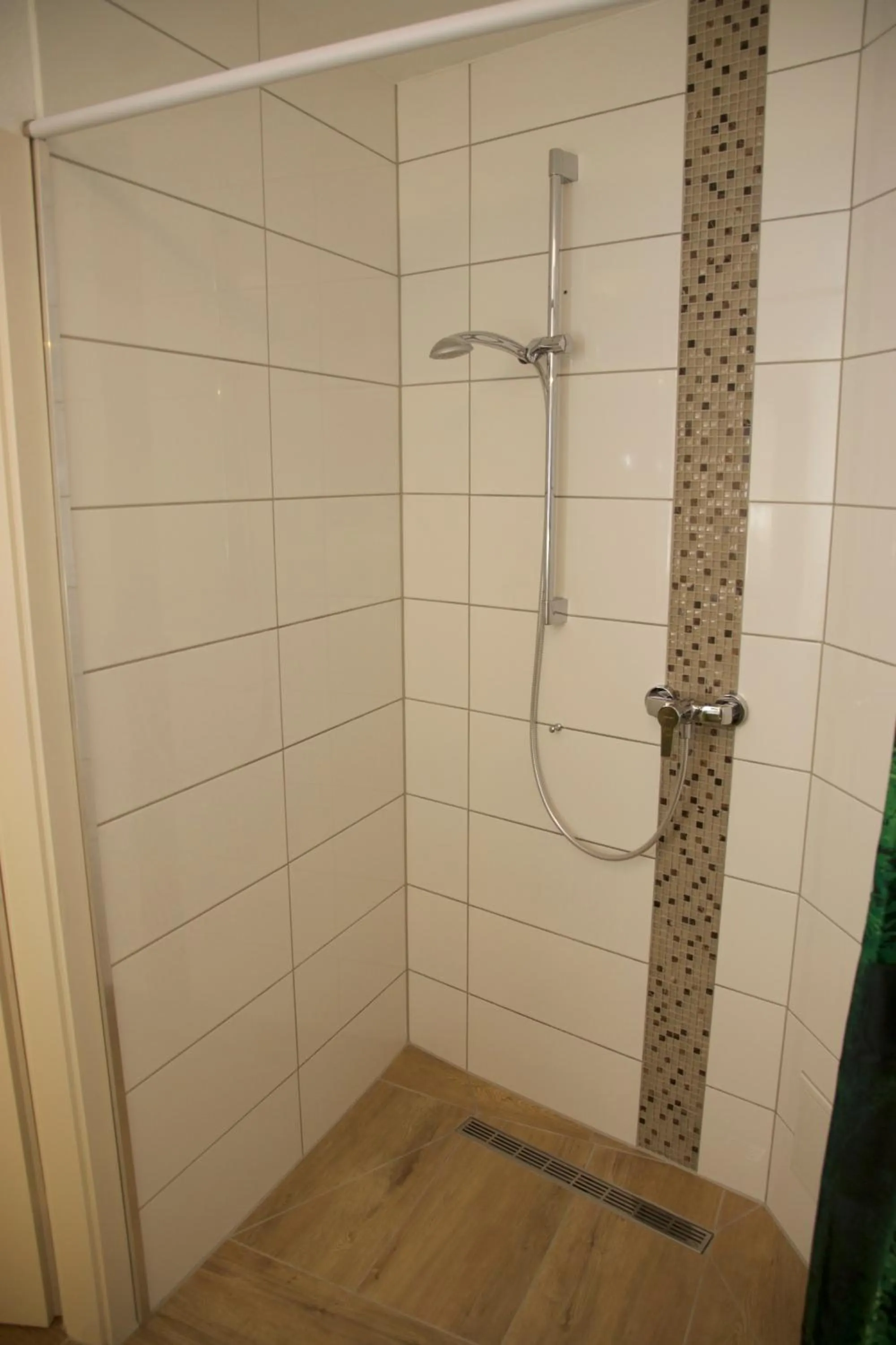 Shower in Gästehaus Köhler