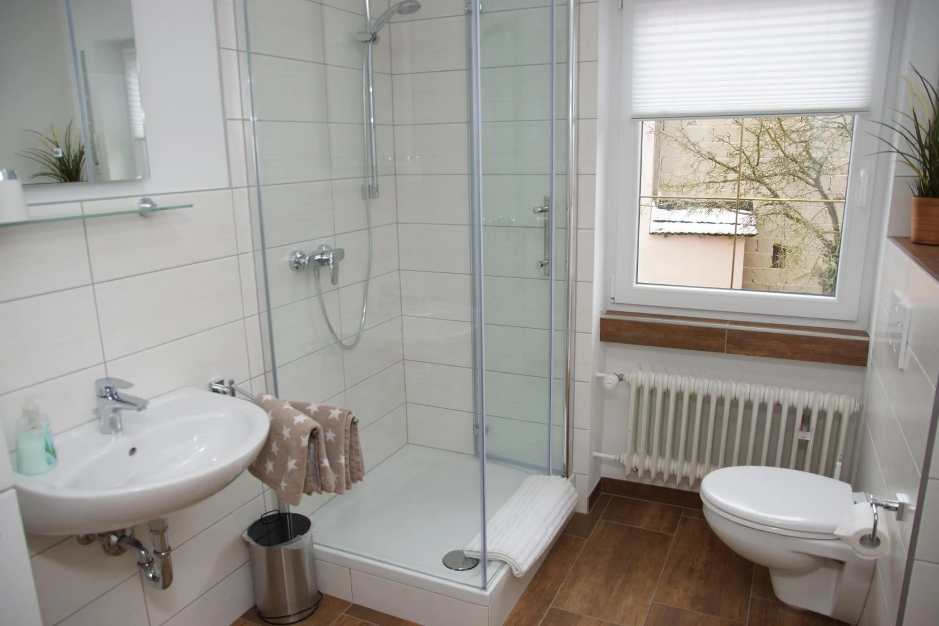 Shower in Gästehaus Köhler