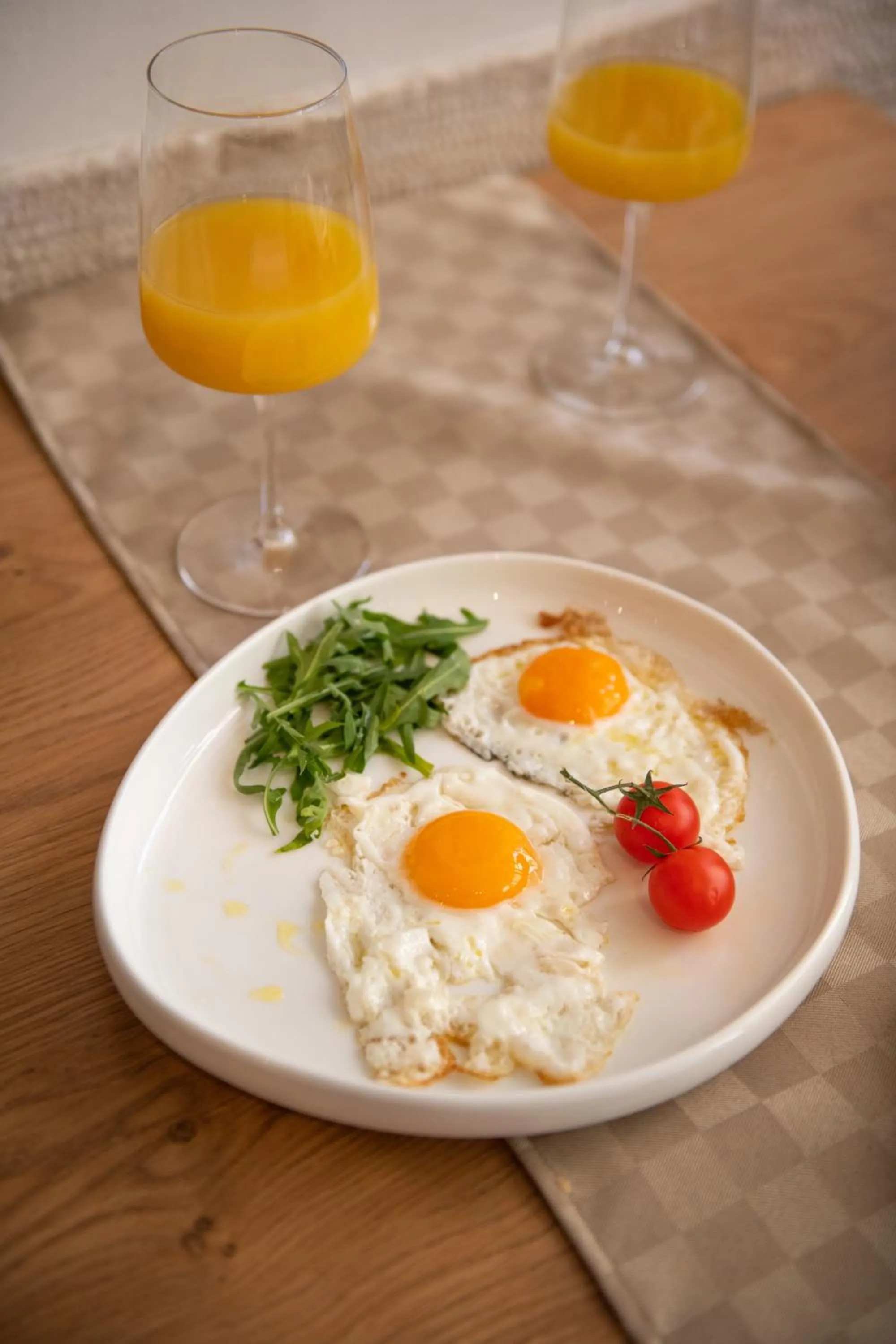 Restaurant/places to eat in Hotel Marina