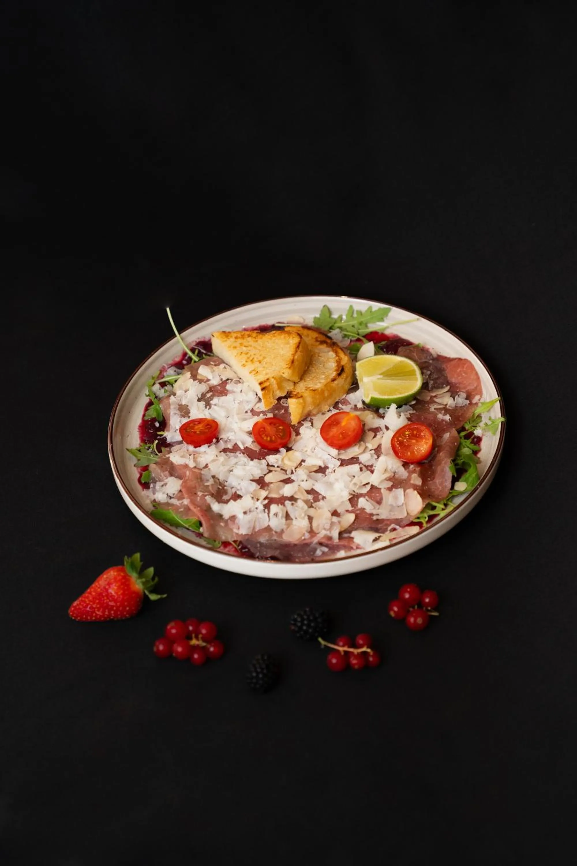 Restaurant/places to eat in Hotel Marina