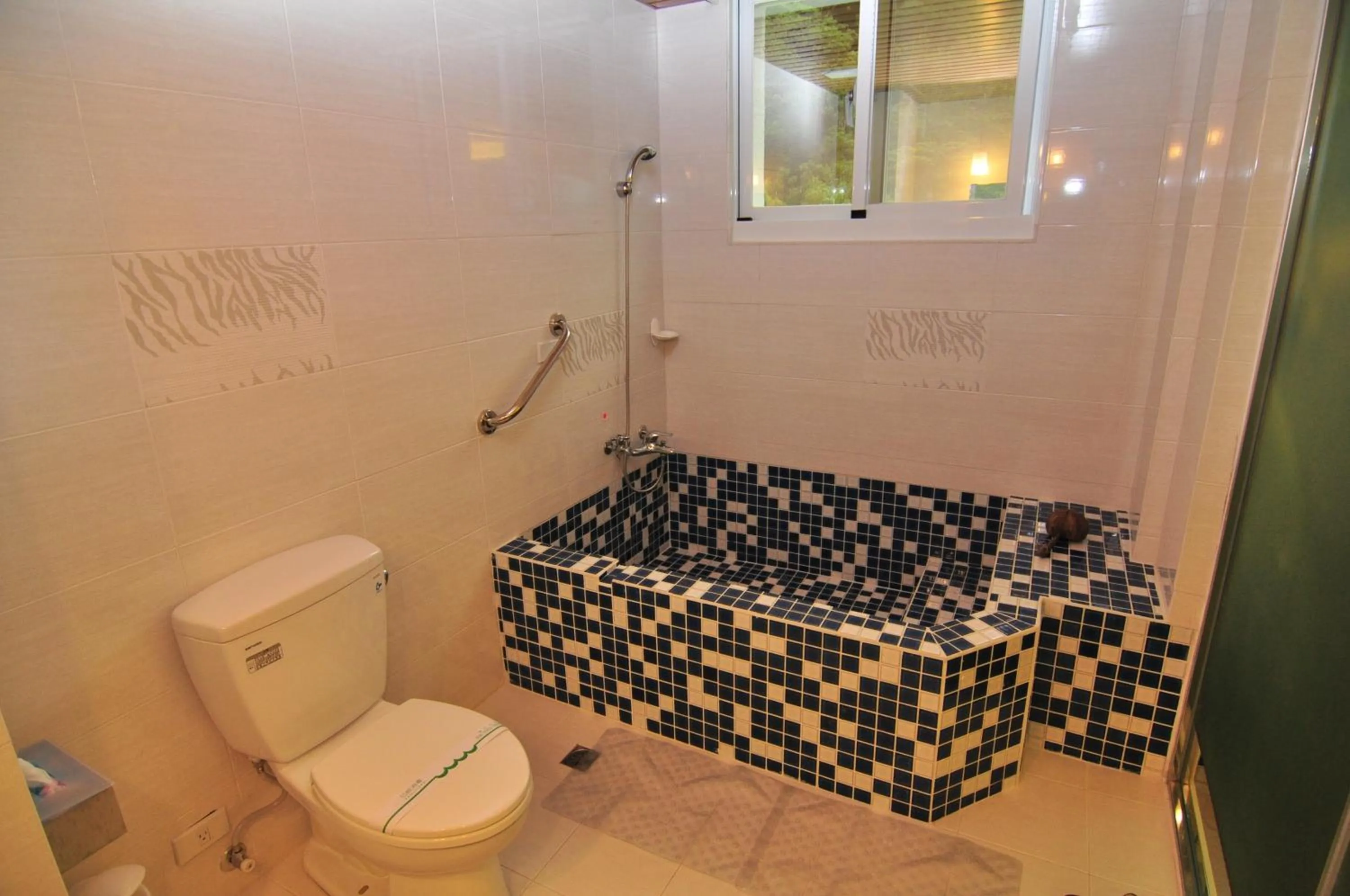 Toilet in Cheng-Ping Hot Spring Inn