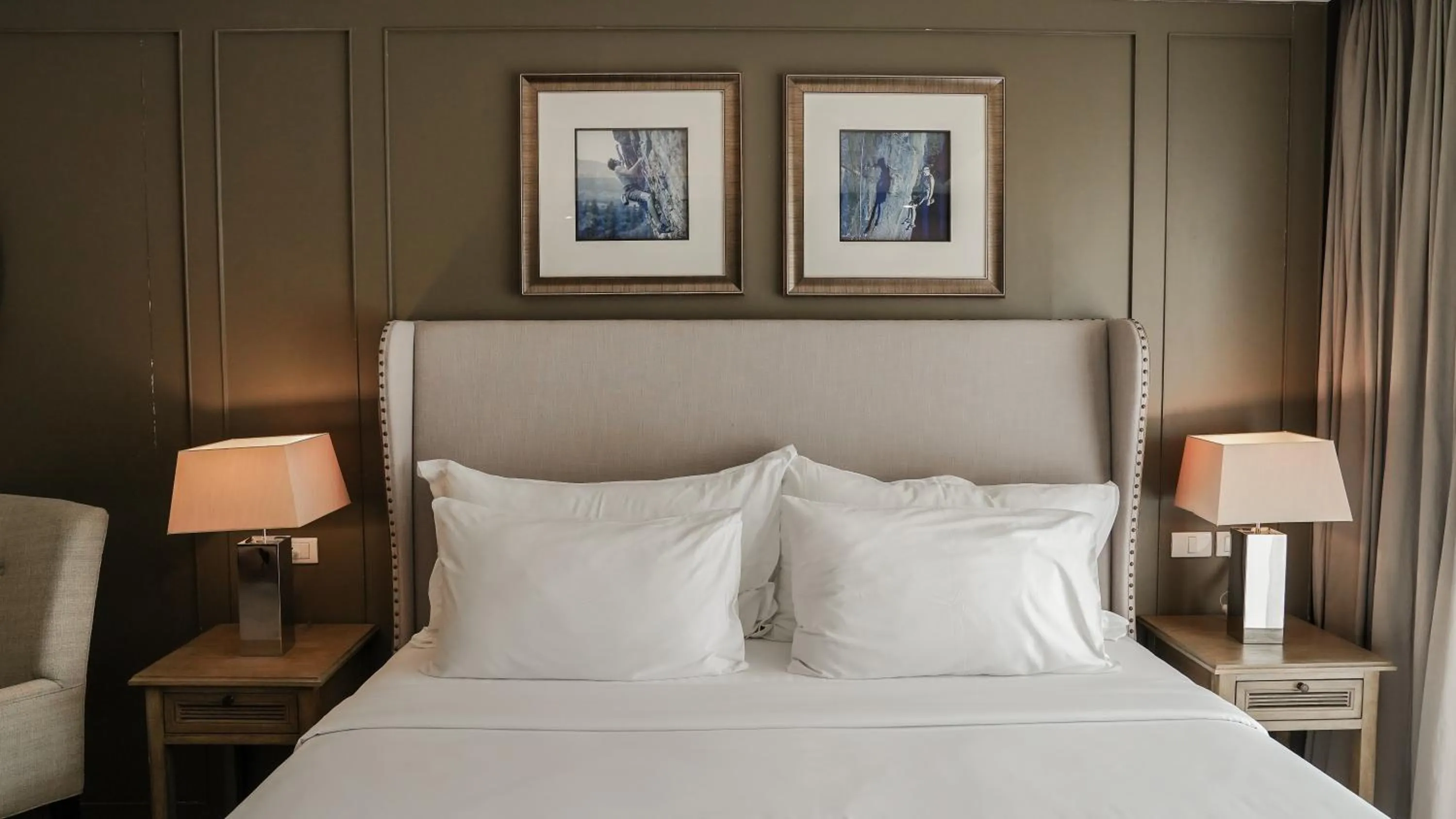 Bedroom, Bed in Sugar Marina Hotel CLIFFHANGER Aonang