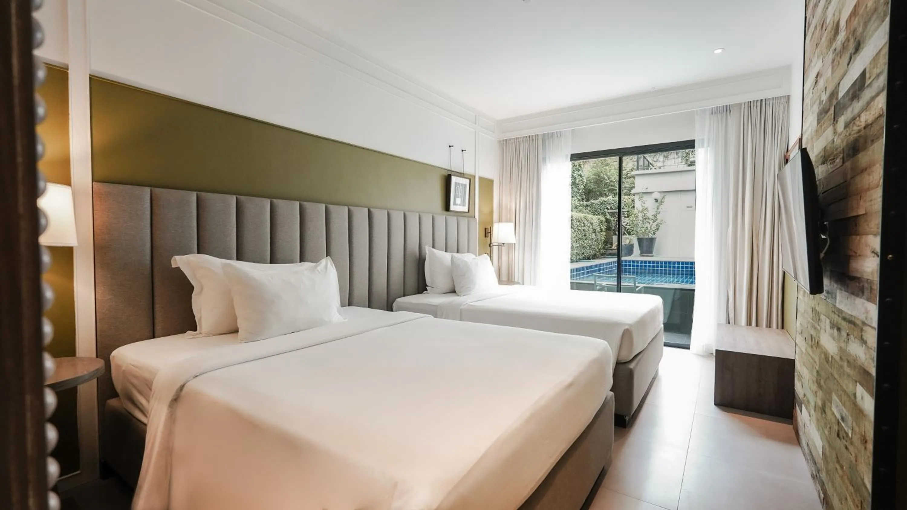 View (from property/room), Bed in Sugar Marina Hotel CLIFFHANGER Aonang