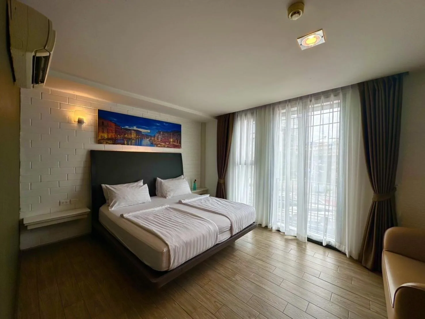 Bed in BB House Khlongtan บีบีเฮ้าส์ คลองตัน