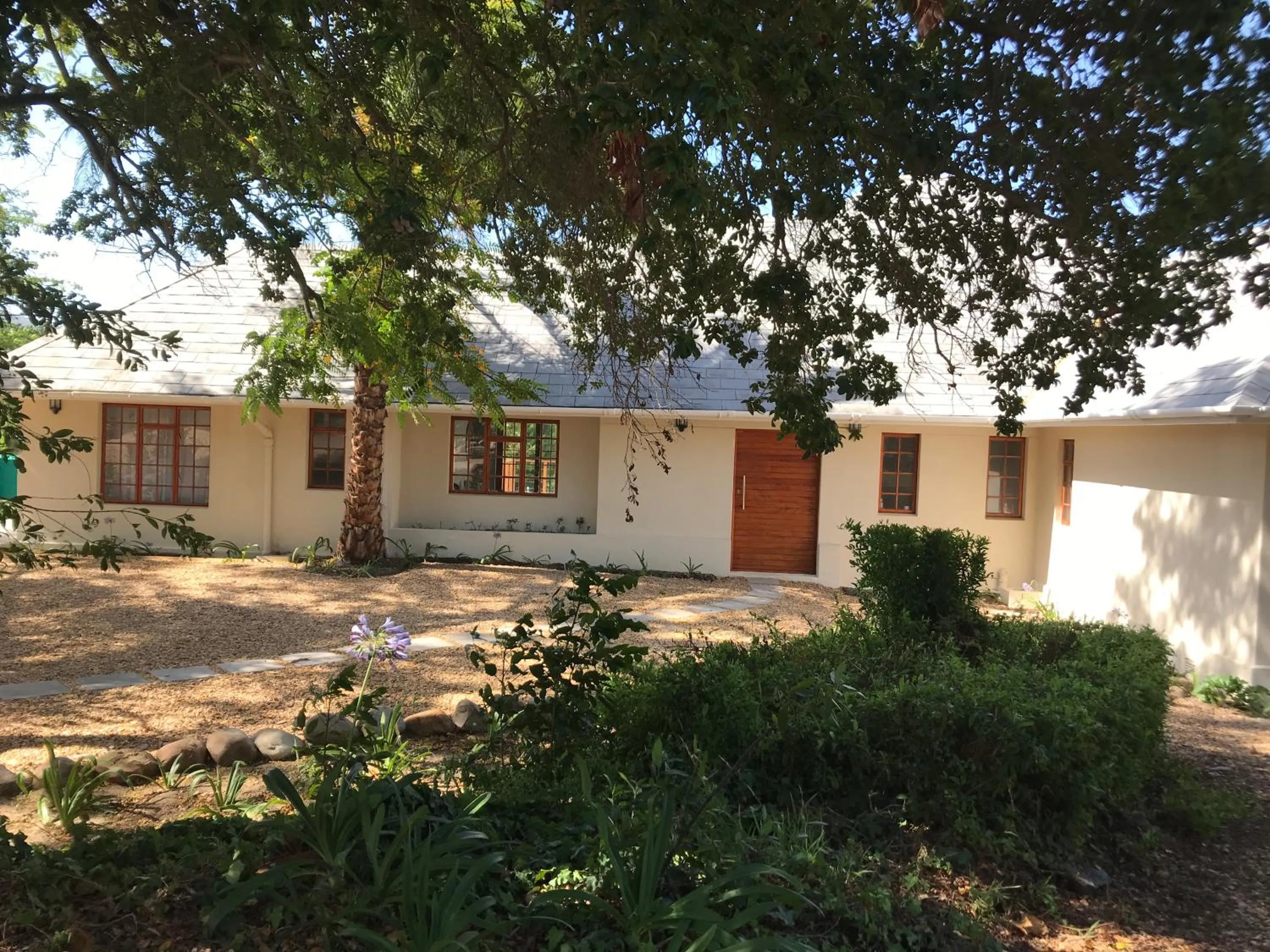 Property building in Lauradale Accommodation