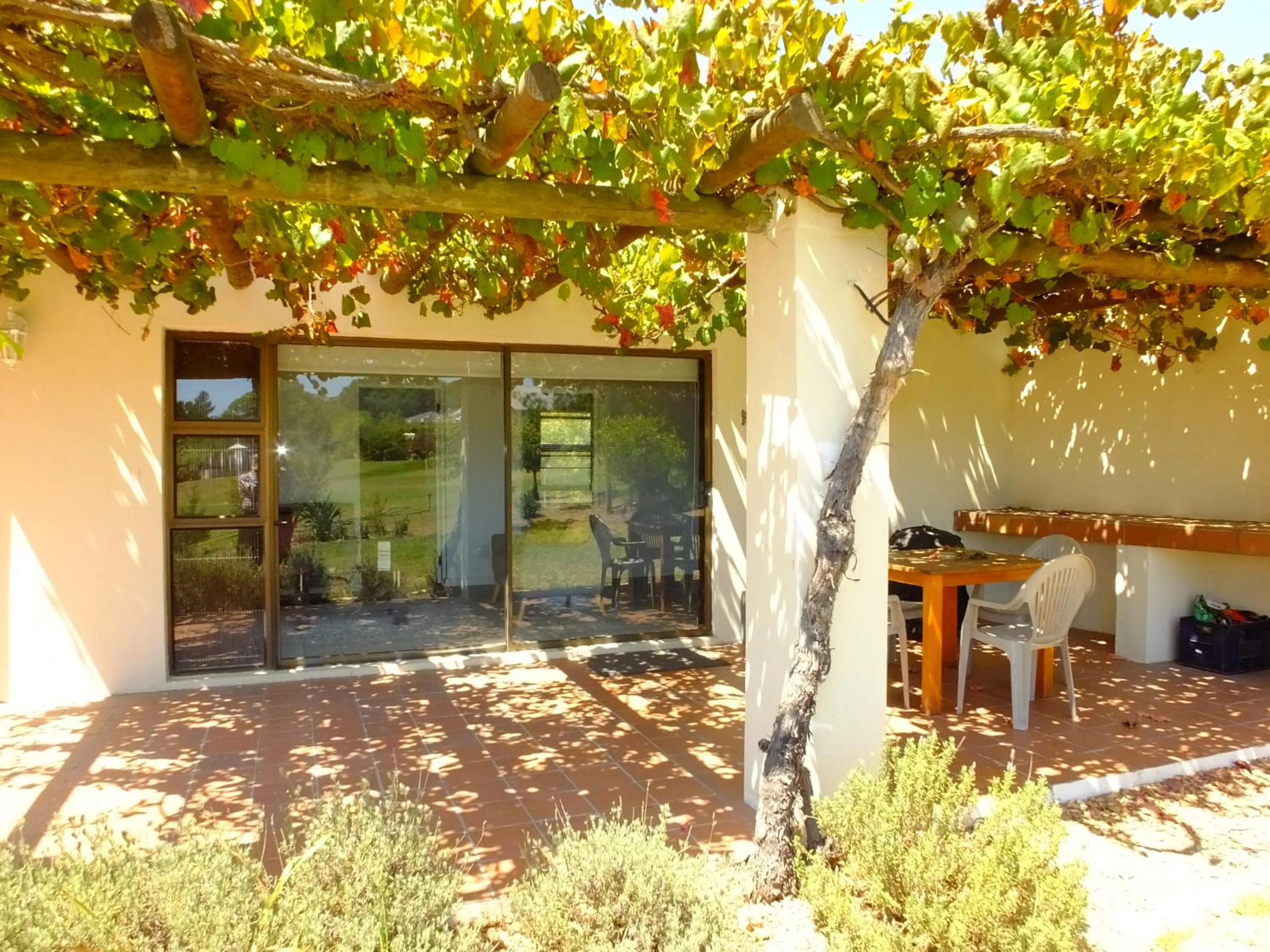 BBQ facilities in Lauradale Accommodation