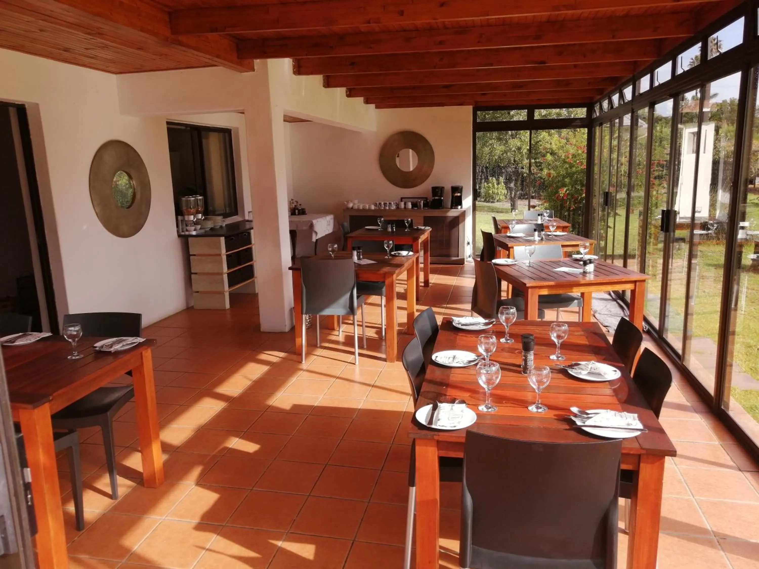 Restaurant/places to eat in Lauradale Accommodation
