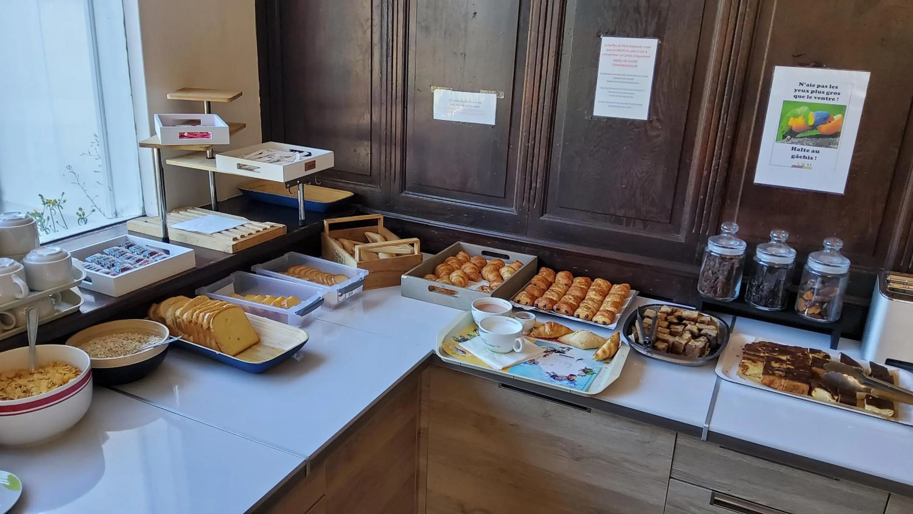 Hôtel Le Sully La Roche Sur Yon