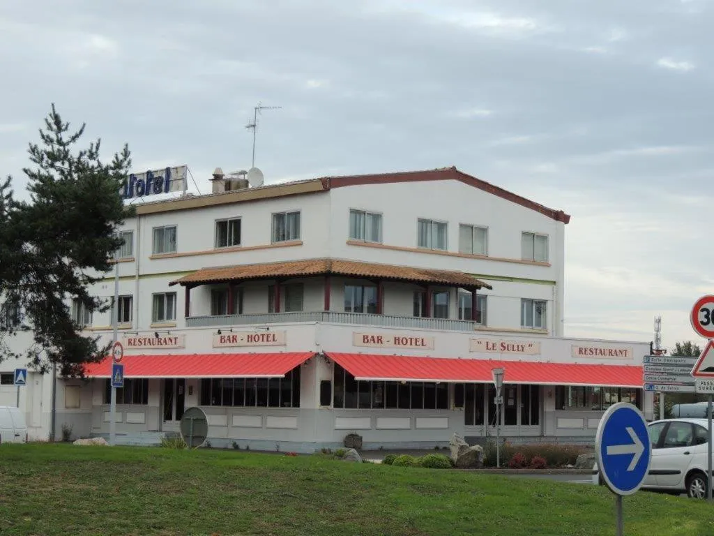 Property logo or sign in Hôtel Le Sully La Roche Sur Yon