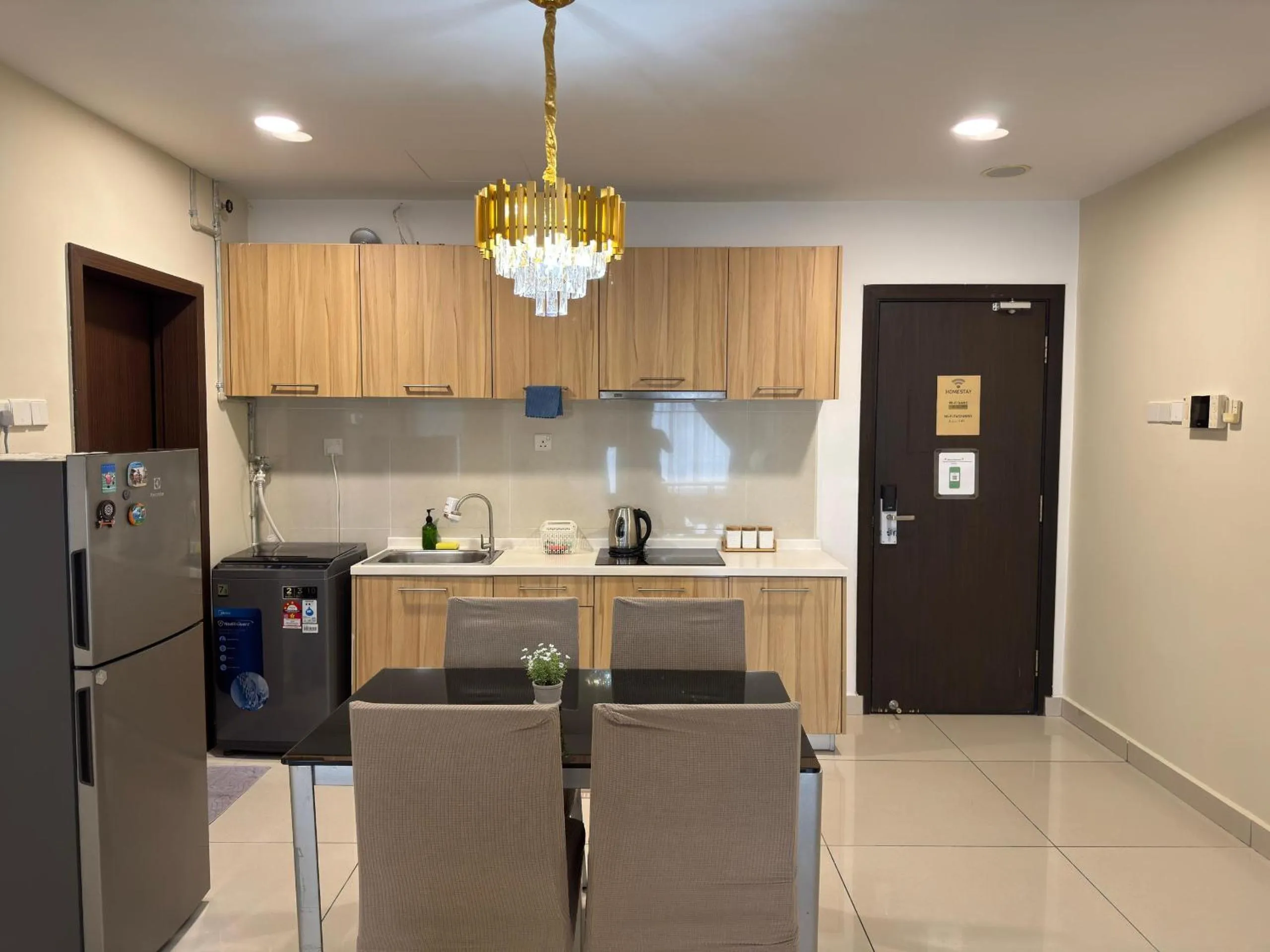 JB City Shopping Mall Apartment