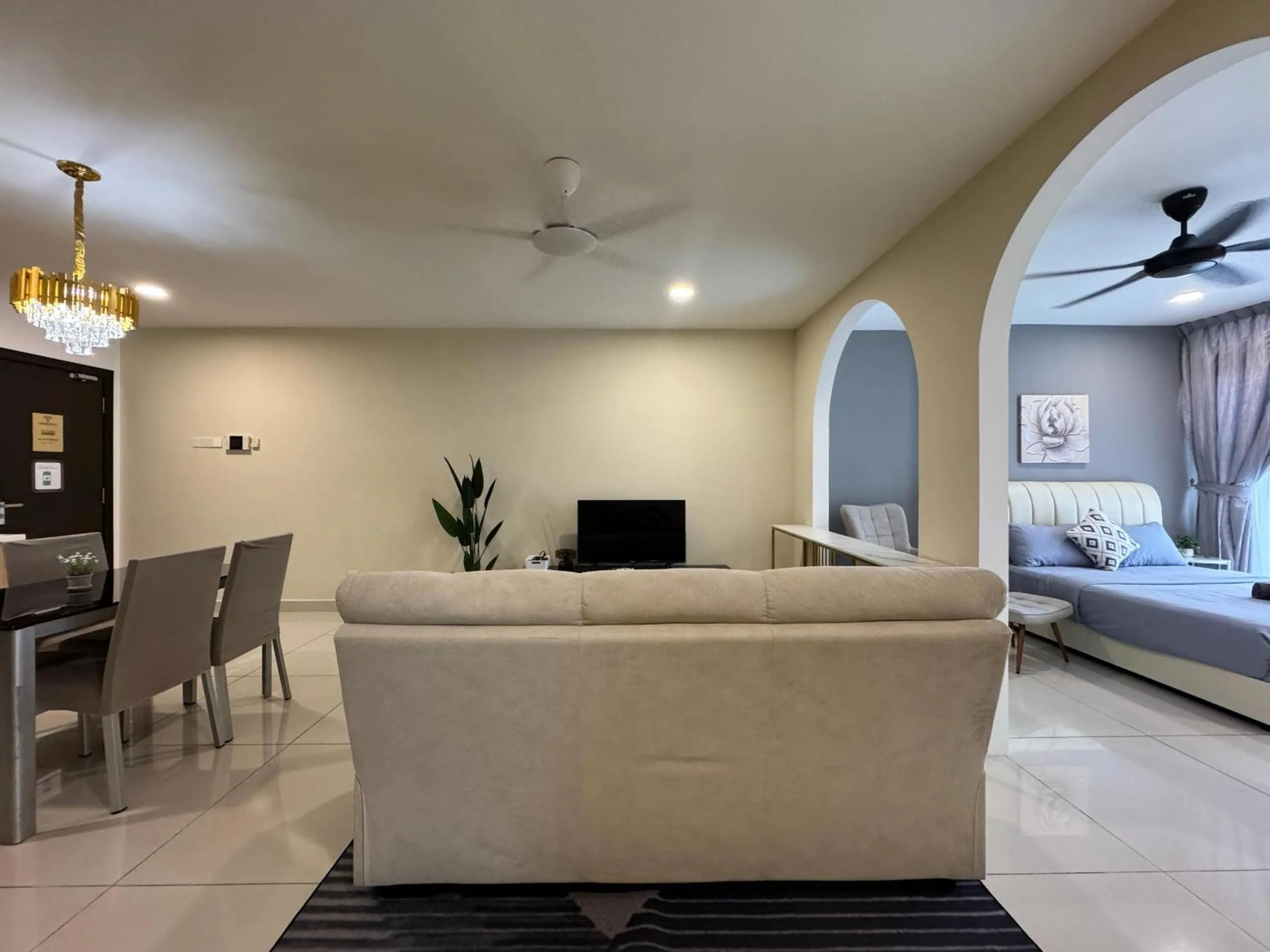 Bed in JB City Shopping Mall Apartment