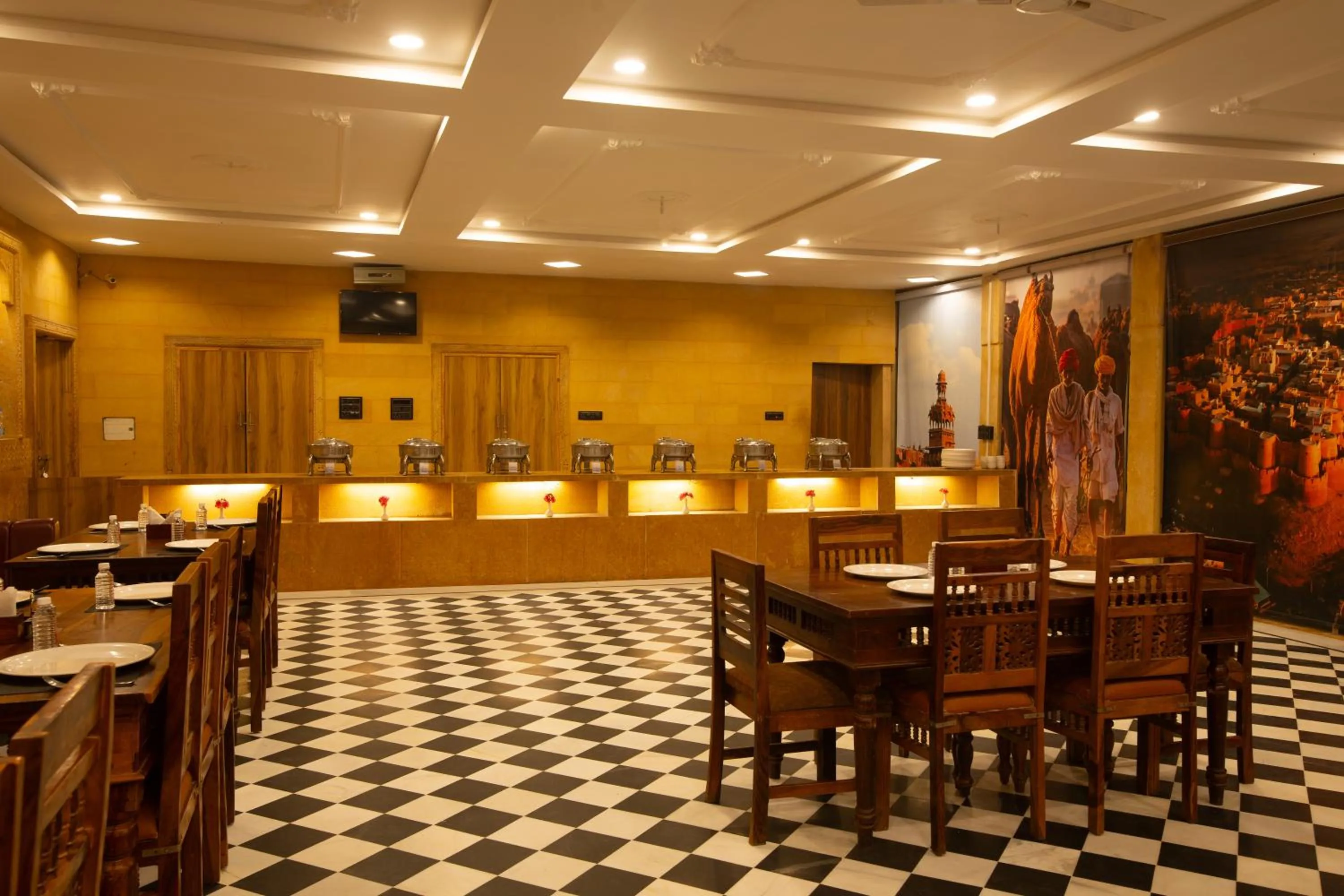 Restaurant/places to eat in Heritage Juma Resort with swimming pool