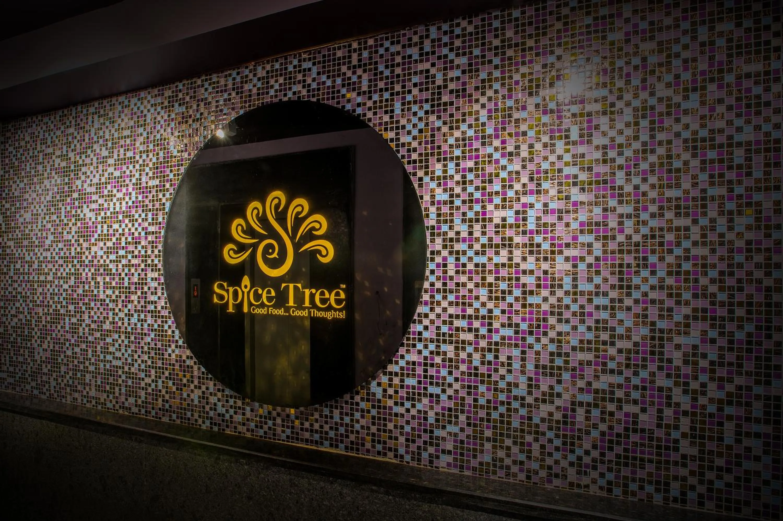 Restaurant/places to eat in Kadamb Spritual stay