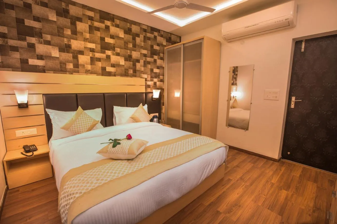 Photo of the whole room, Bed in Kadamb Spritual stay