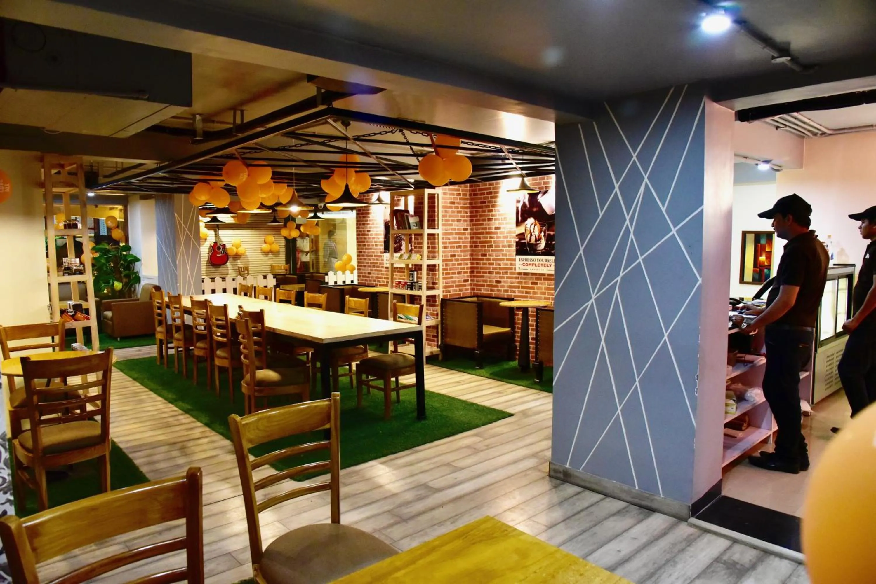 Food and drinks in Kadamb Spritual stay