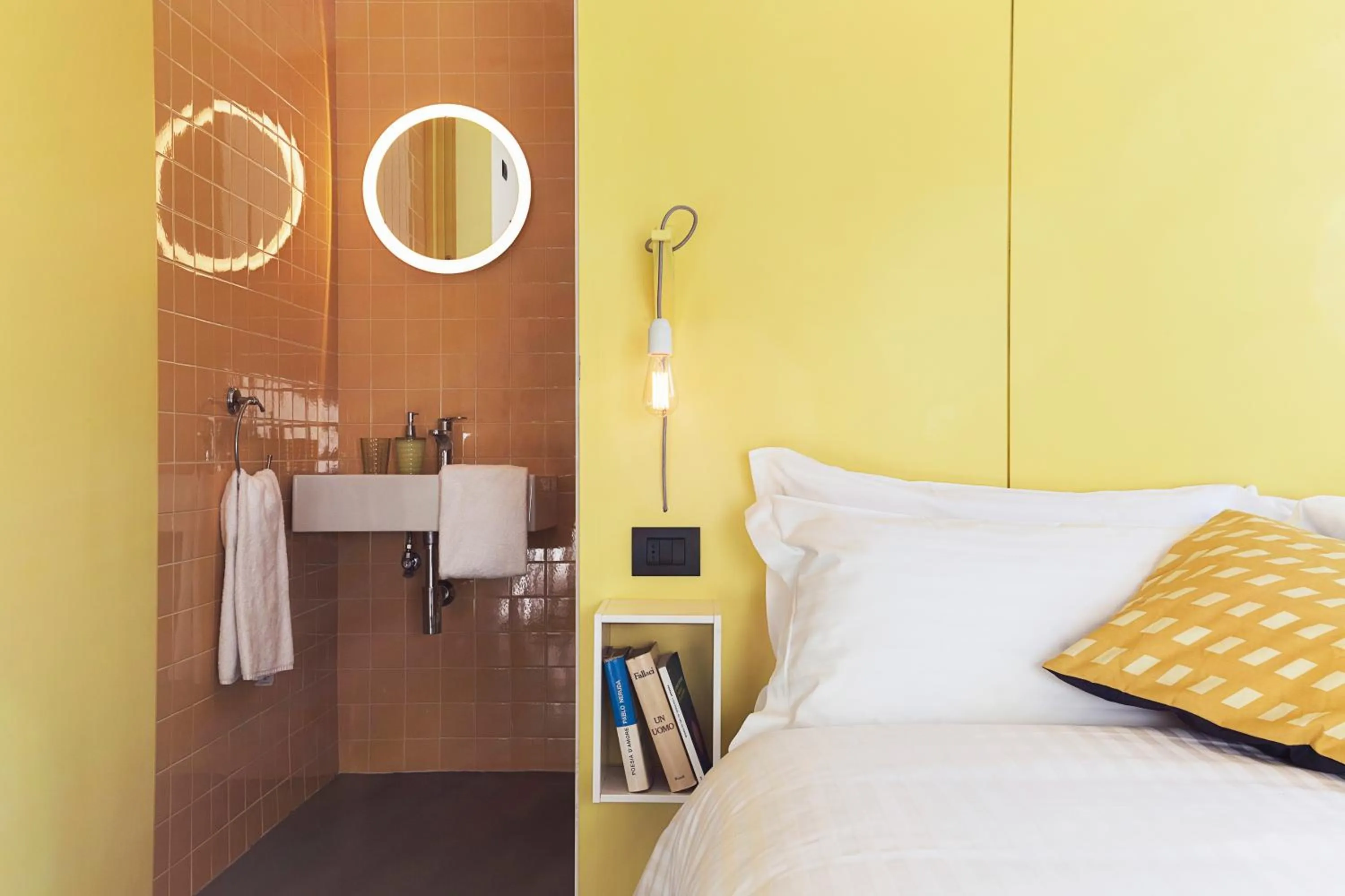 Photo of the whole room, Bed in Mòsì Firenze