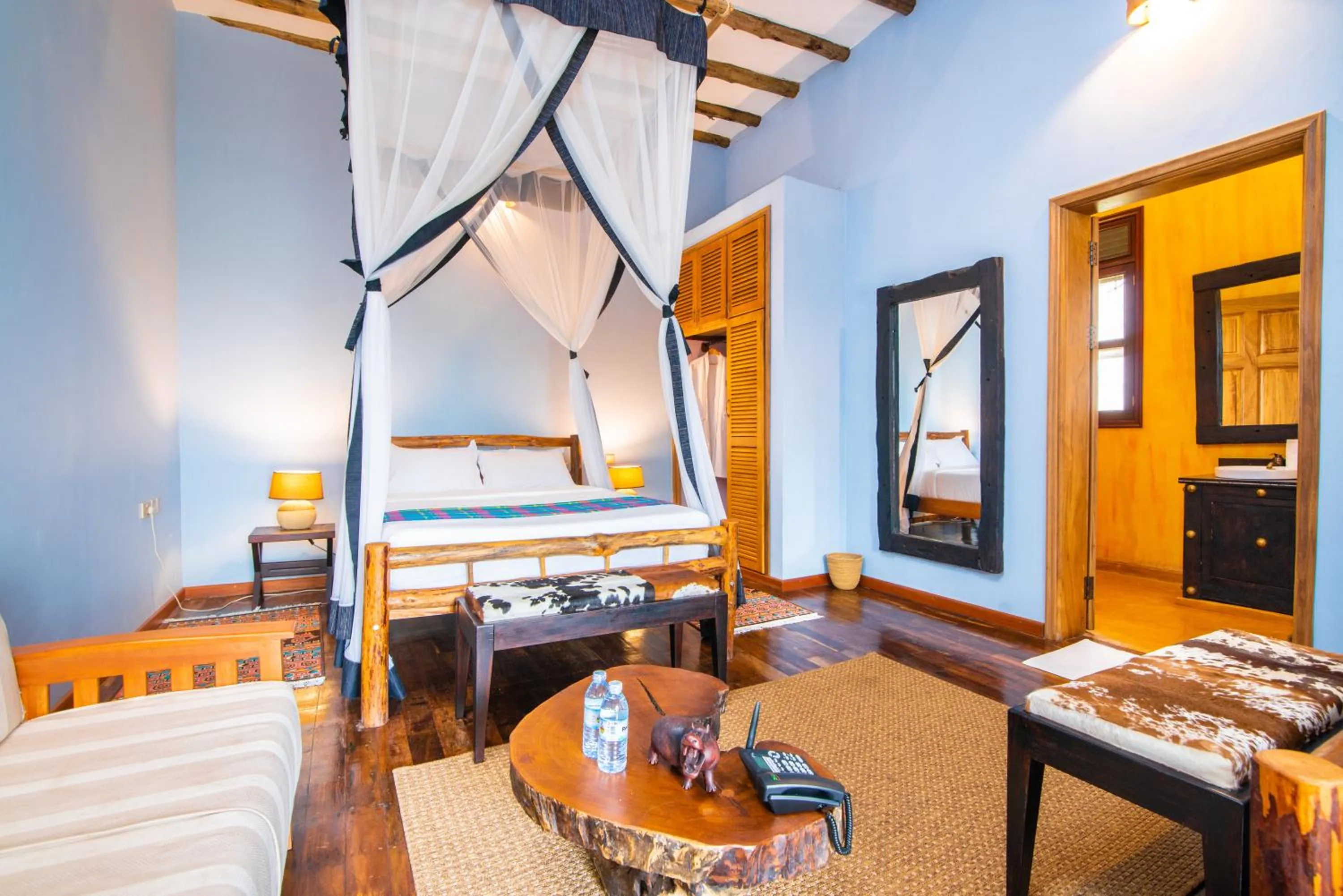 Bedroom, Bed in Buffalo Safari Lodge