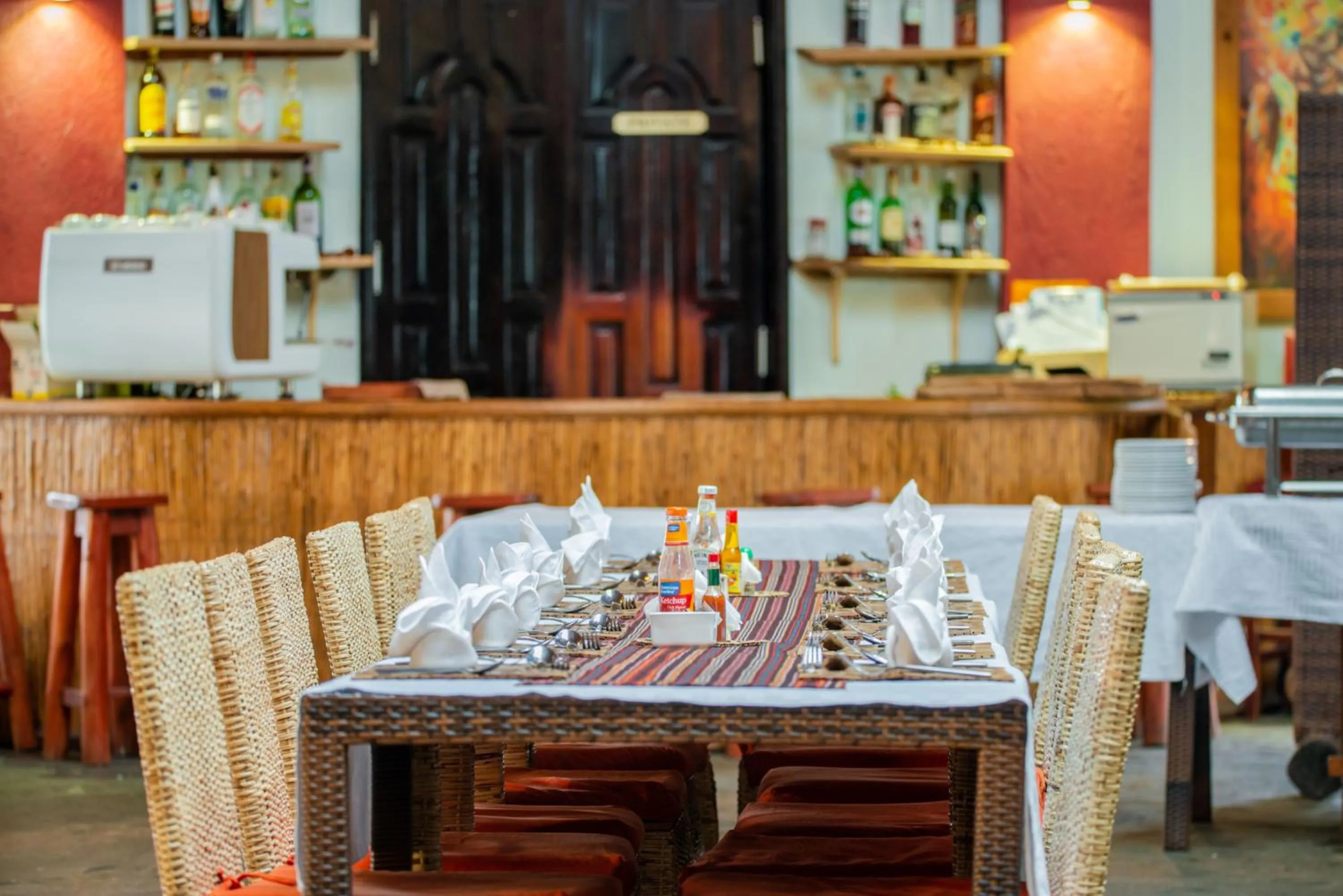 Restaurant/places to eat in Buffalo Safari Lodge