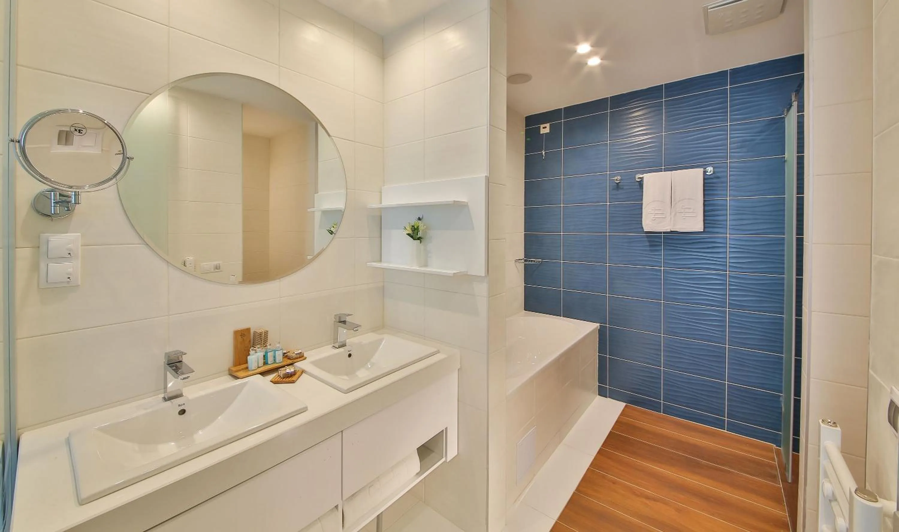 Shower in Maritim Hotel Paradise Blue