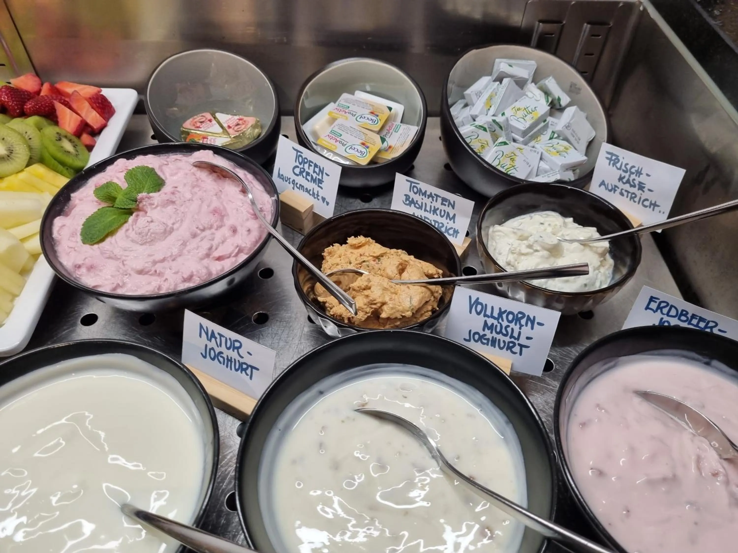 Breakfast in Hotel Gretina