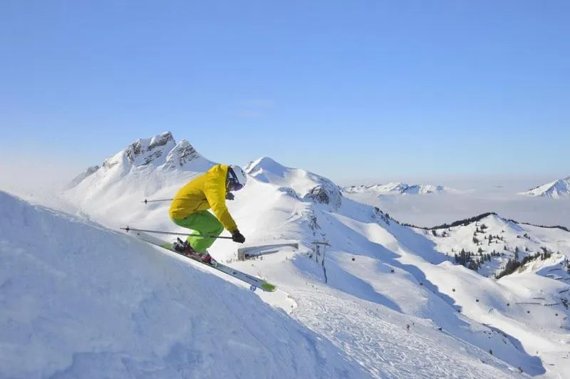 People in Hotel Gretina