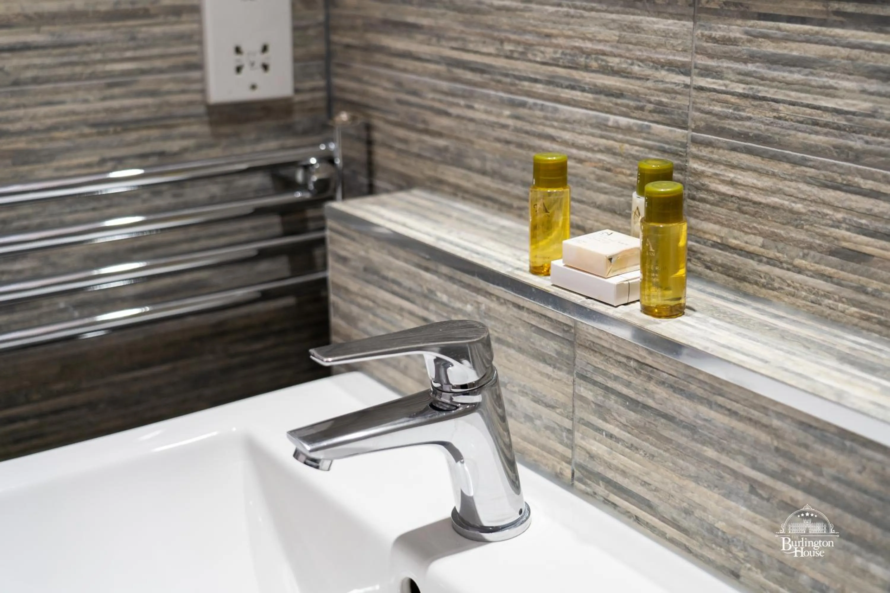 Bathroom in Burlington House Boutique