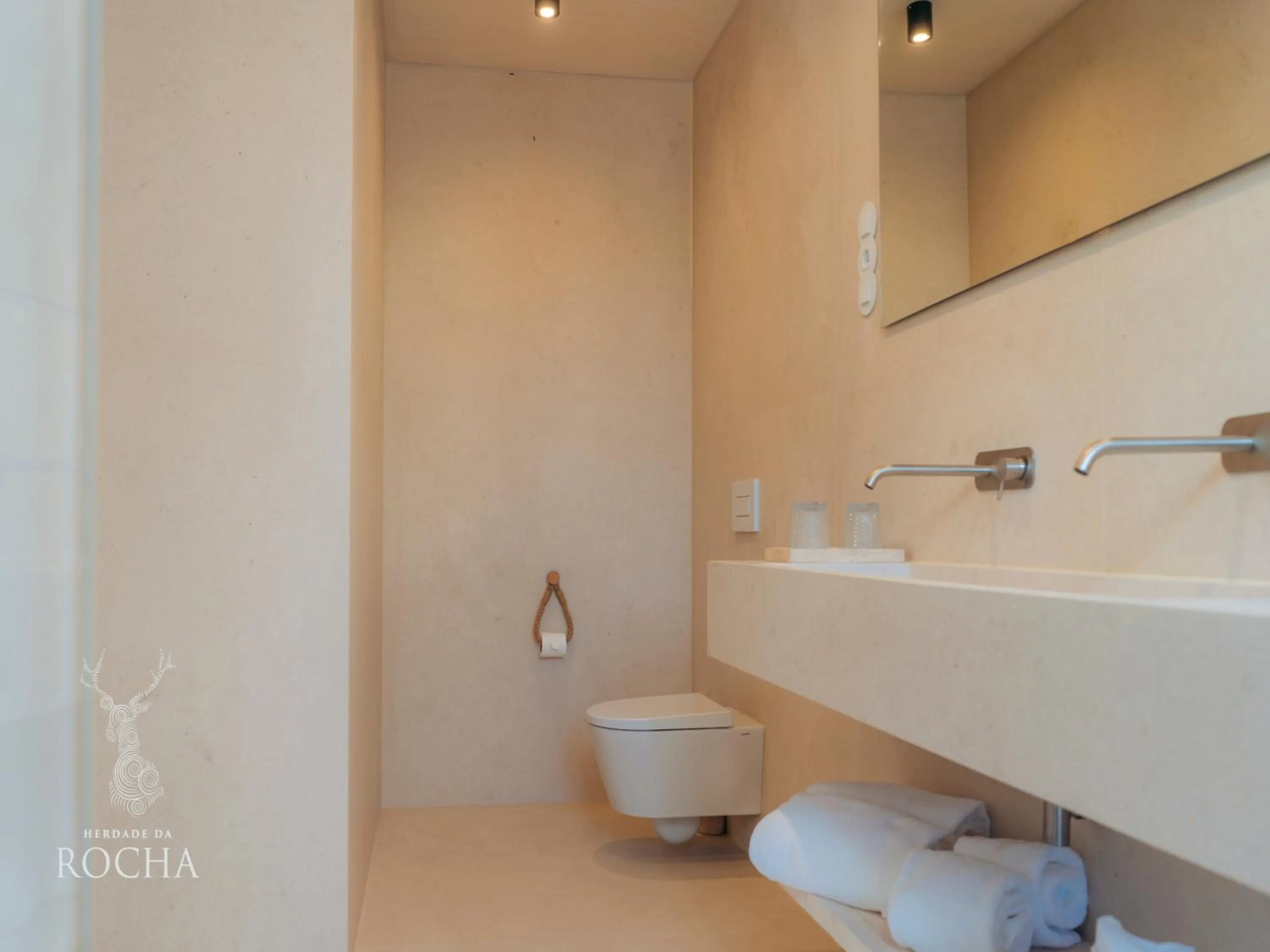 Toilet in Herdade da Rocha - Boutique Lodge