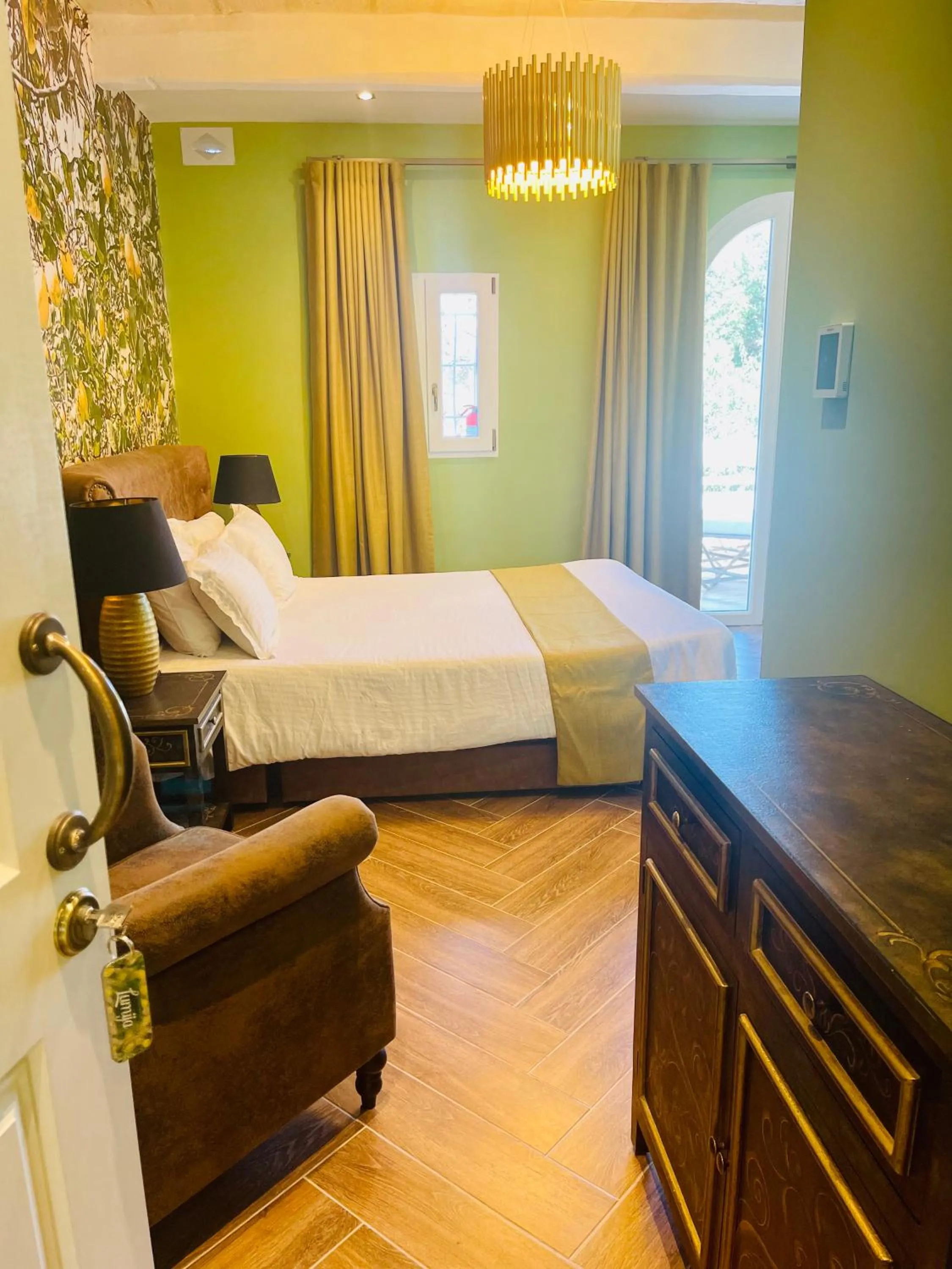 Photo of the whole room, Bed in The Red Farm Relais & Spa