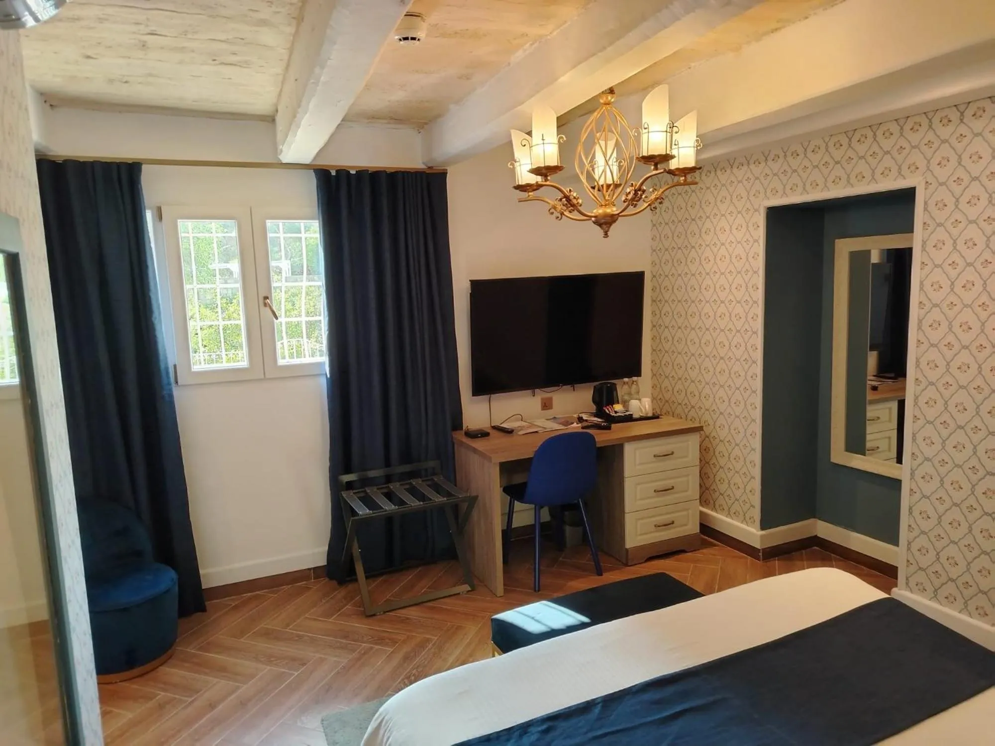 Bedroom, Bed in The Red Farm Relais & Spa