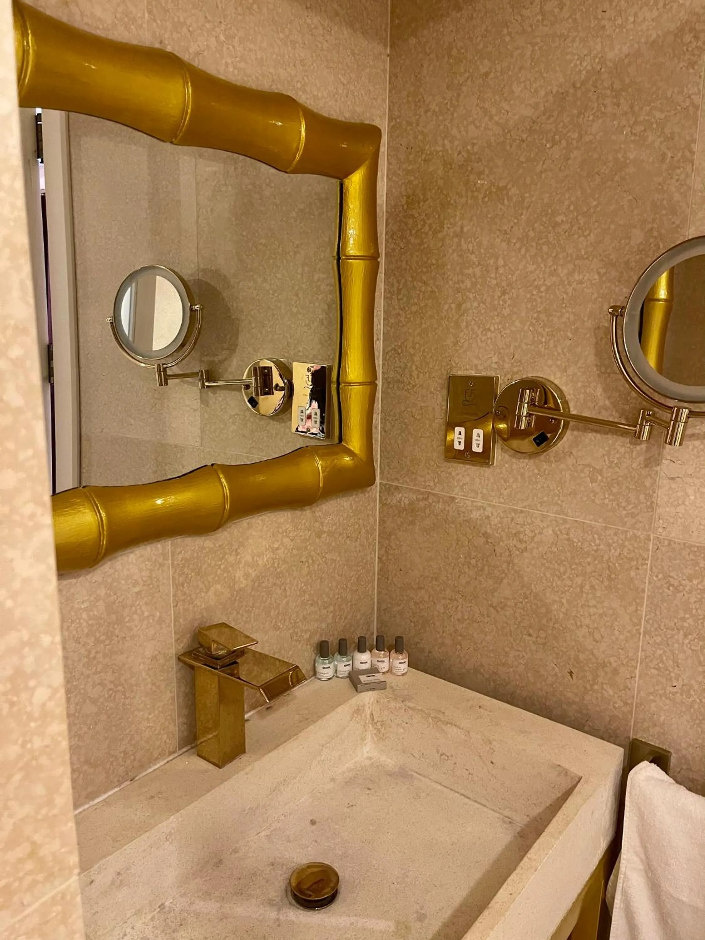 Bathroom in The Red Farm Relais & Spa