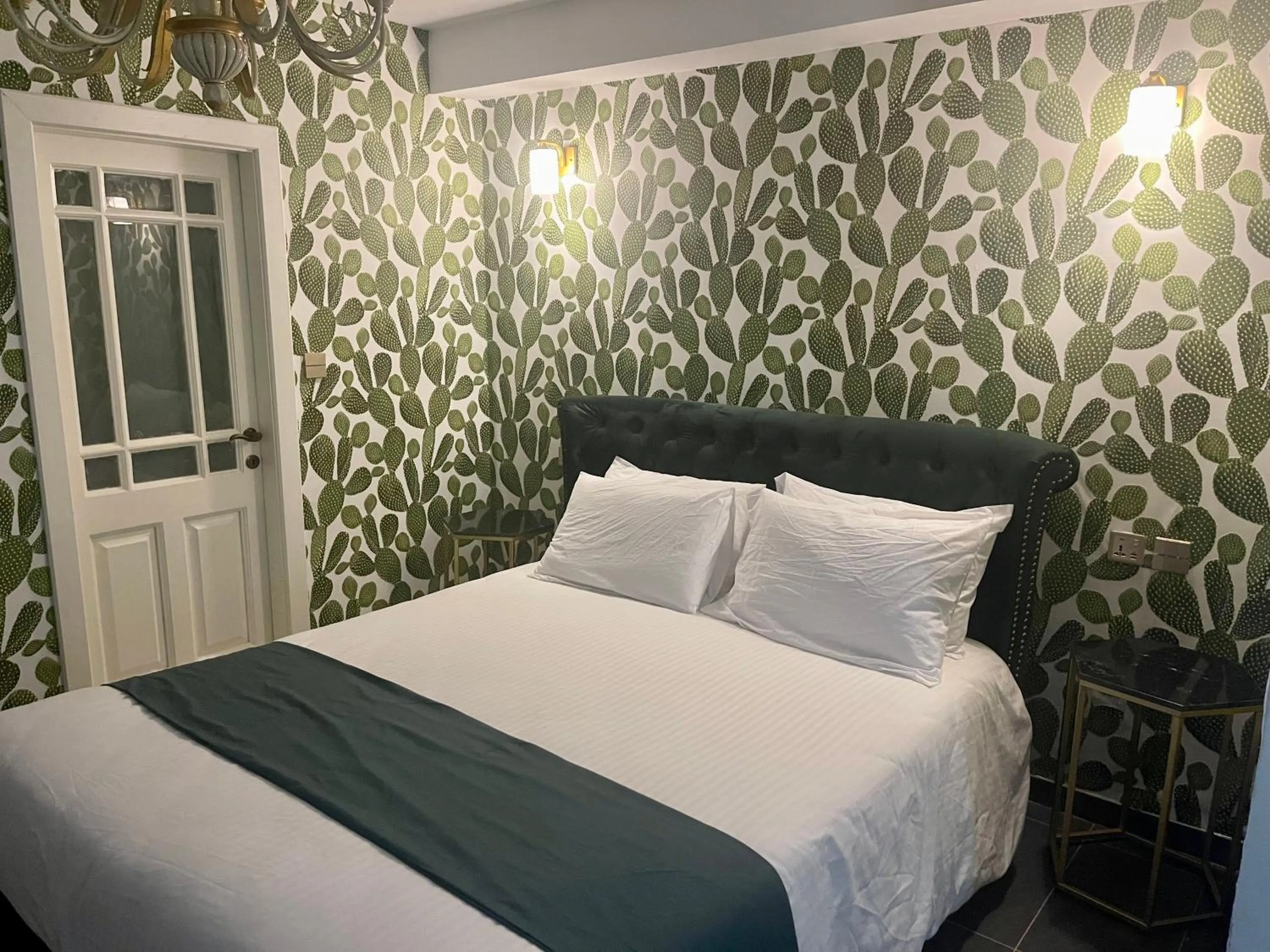 Bed in The Red Farm Relais & Spa