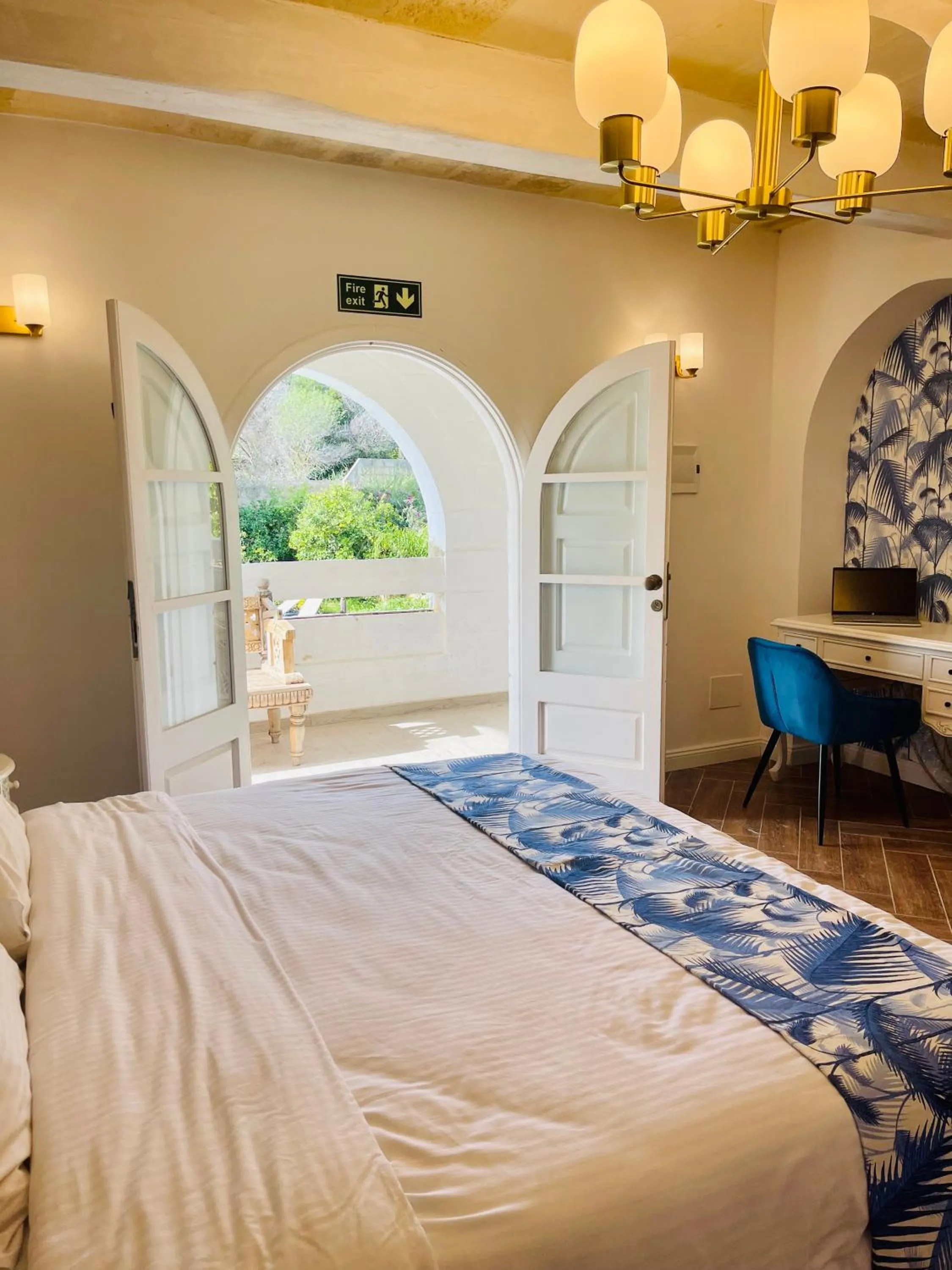 Bed in The Red Farm Relais & Spa