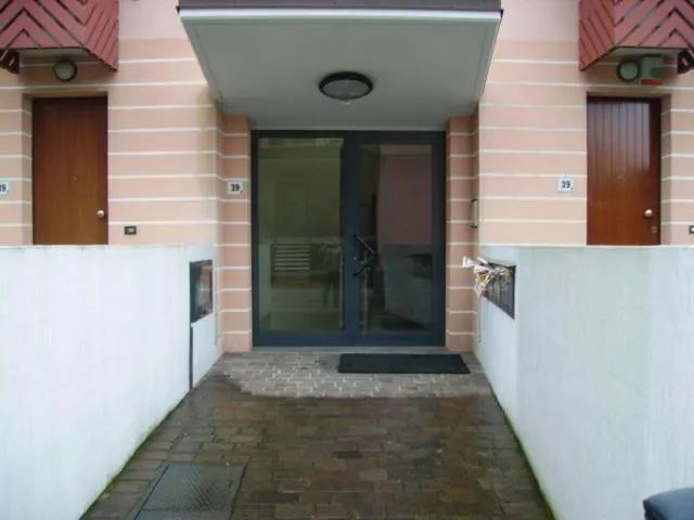 Facade/entrance in House Boè