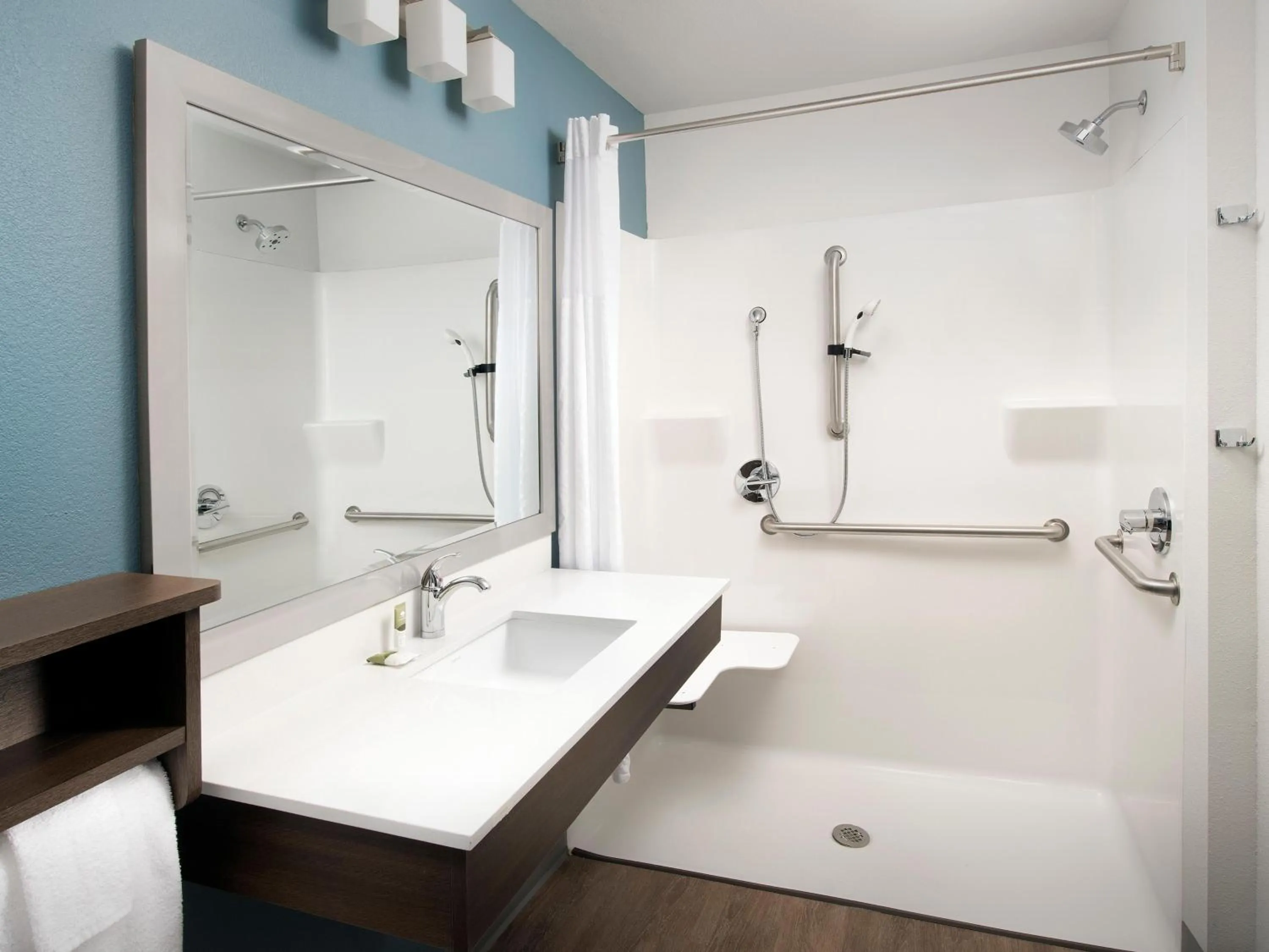 Bathroom in Extended Stay America Select Suites - Pittsburgh - Cranberry
