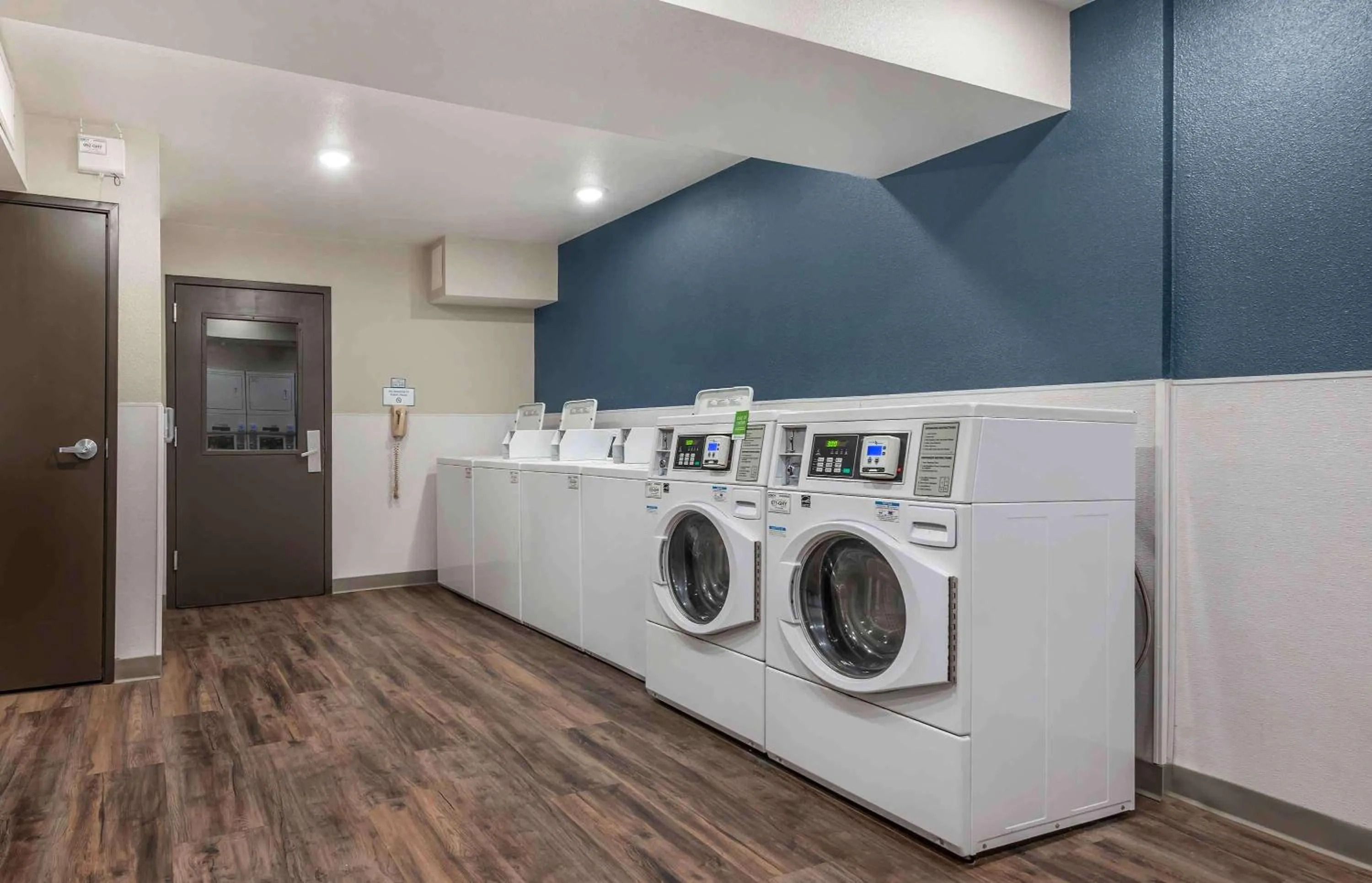 Property building in Extended Stay America Select Suites - Pittsburgh - Cranberry