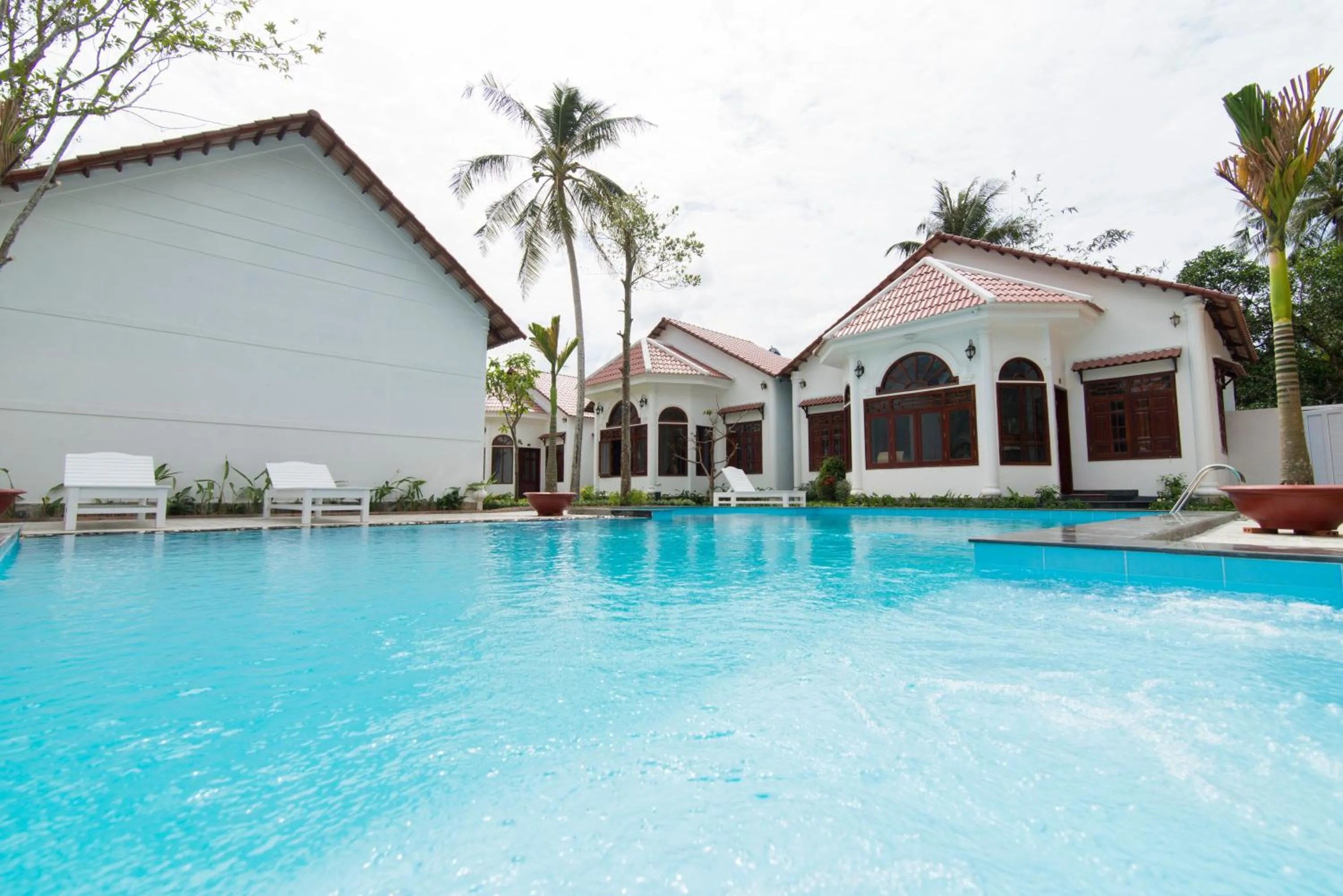 Swimming pool in Wings Bungalow