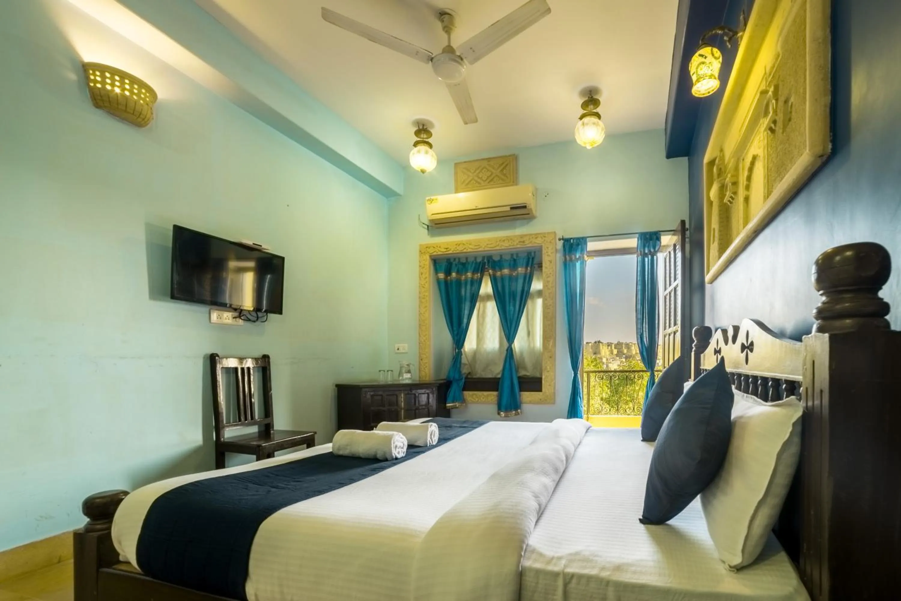 Photo of the whole room, Bed in Tripli Hotels Prithvi Palace