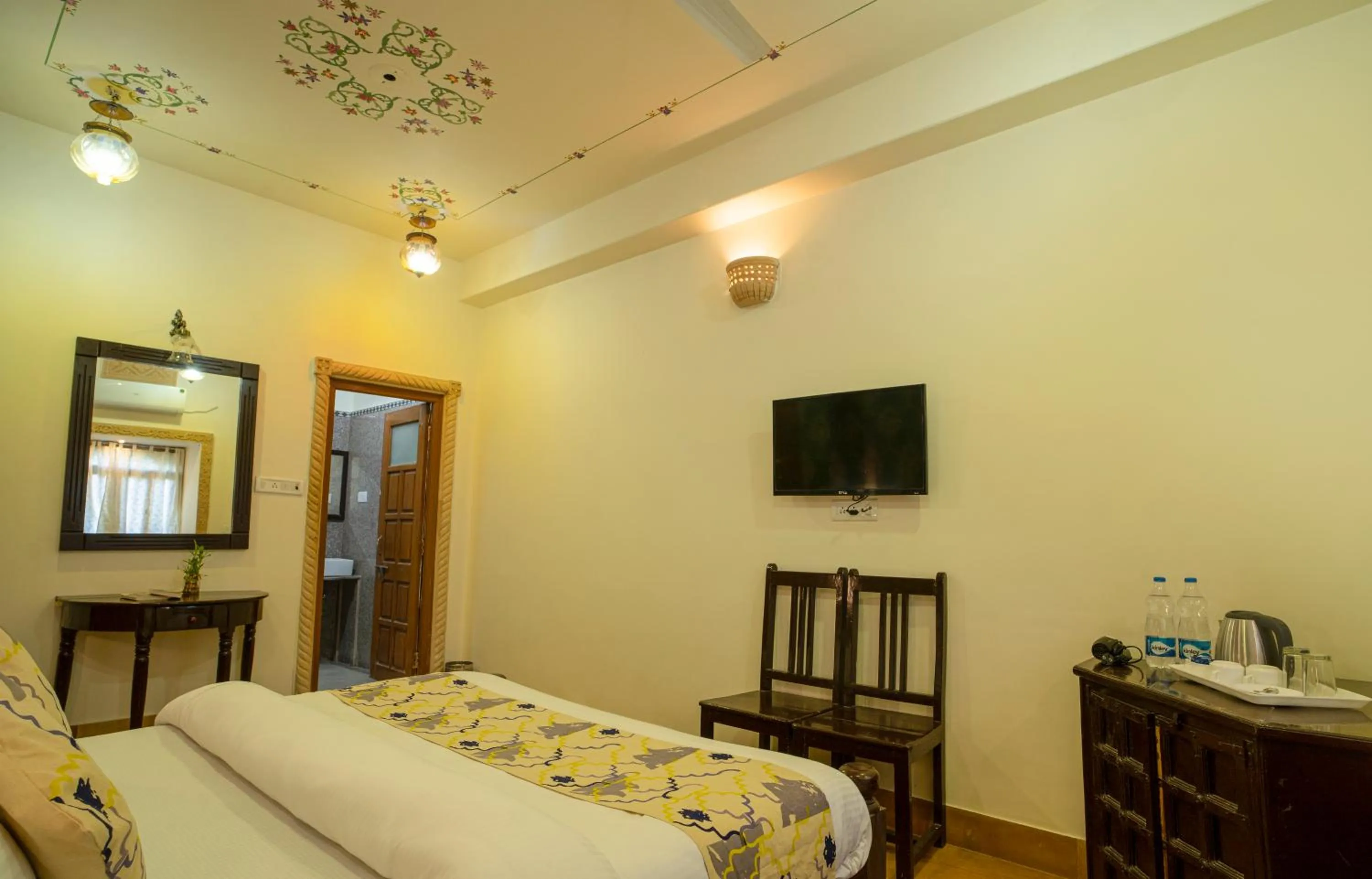 Bedroom, Bed in Tripli Hotels Prithvi Palace
