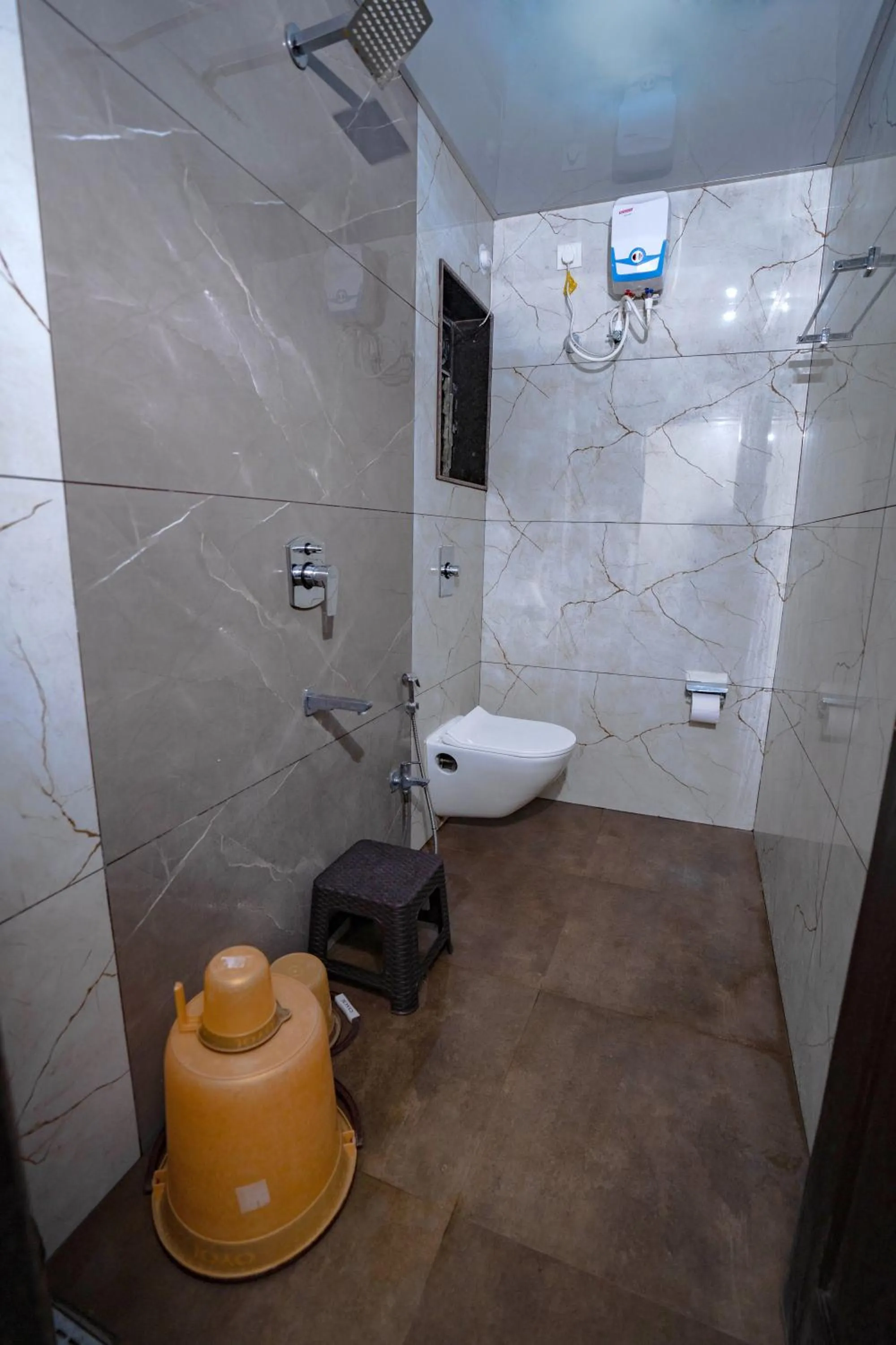 Bathroom in Lotus The Lake View Resort