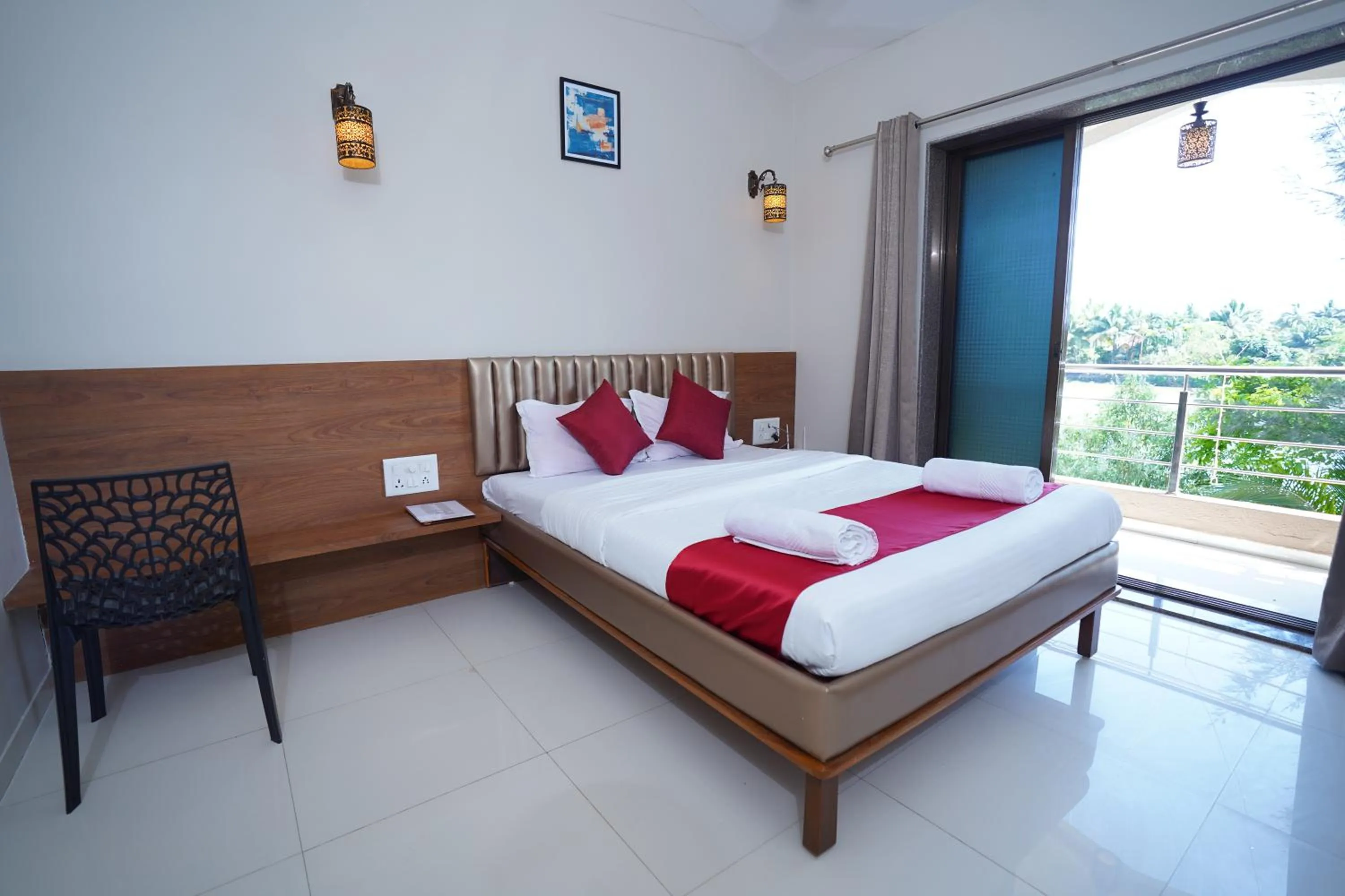 Bed in Lotus The Lake View Resort