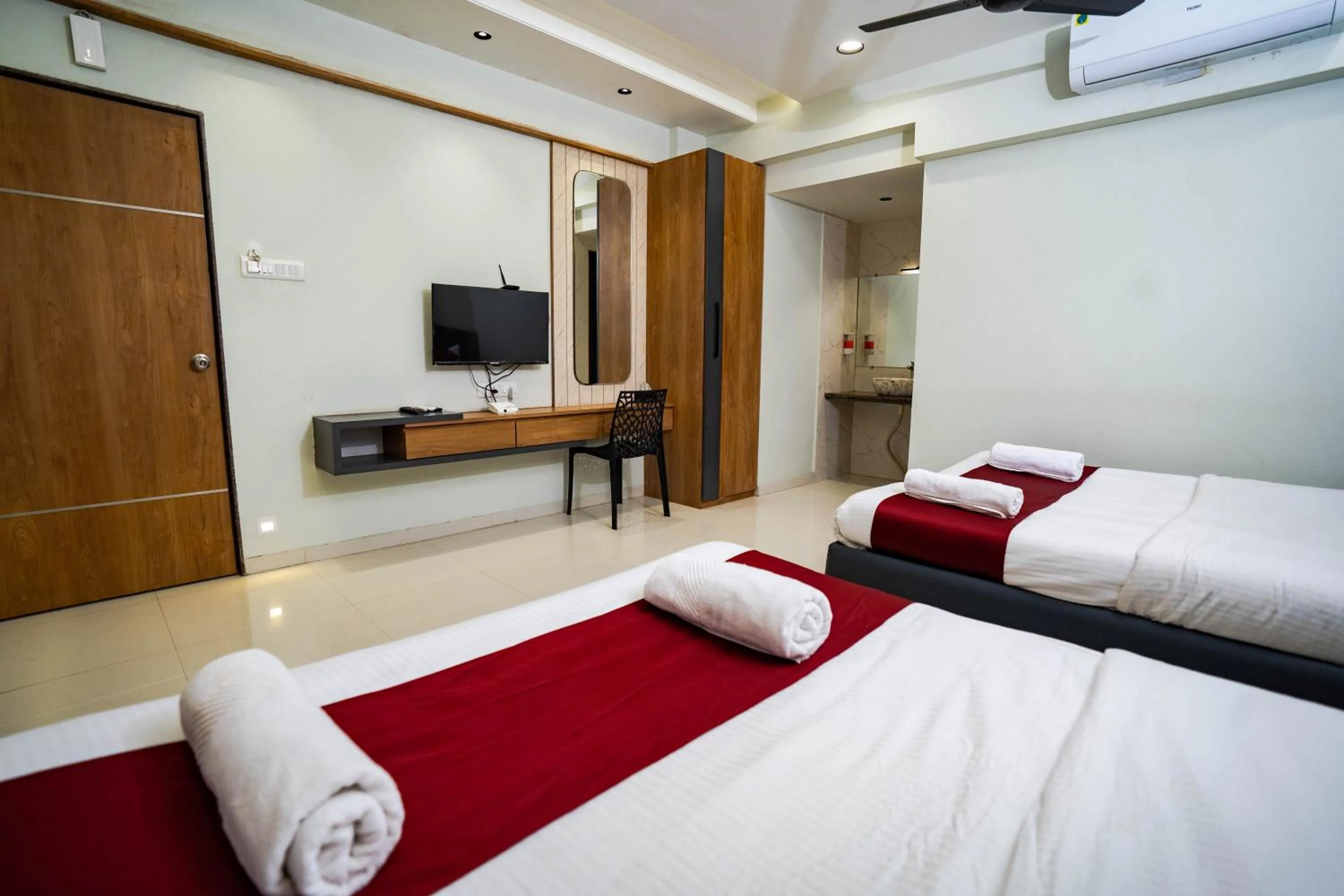 TV and multimedia, Bed in Lotus The Lake View Resort