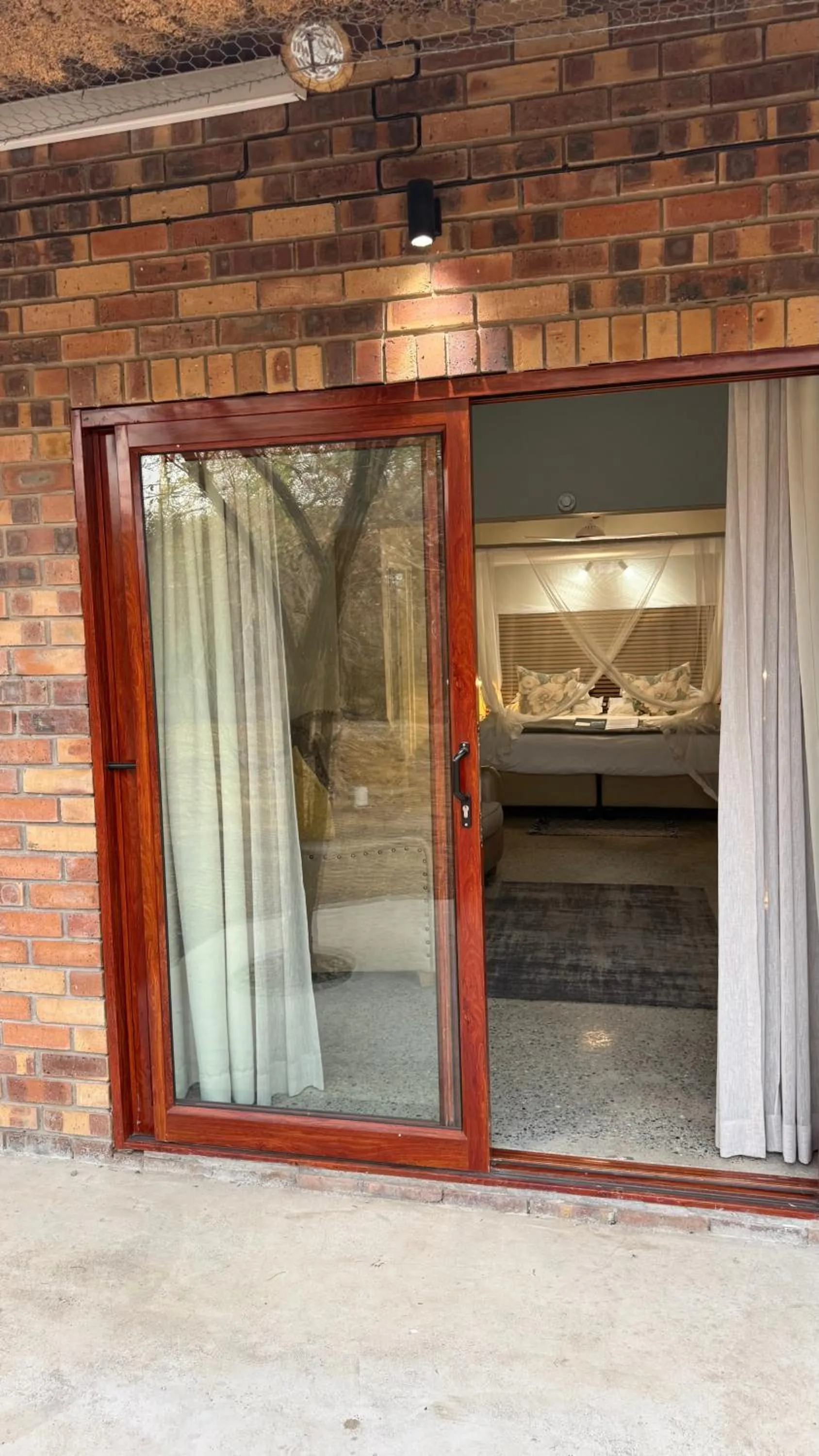 Kruger Riverside Lodge - No Load-shedding