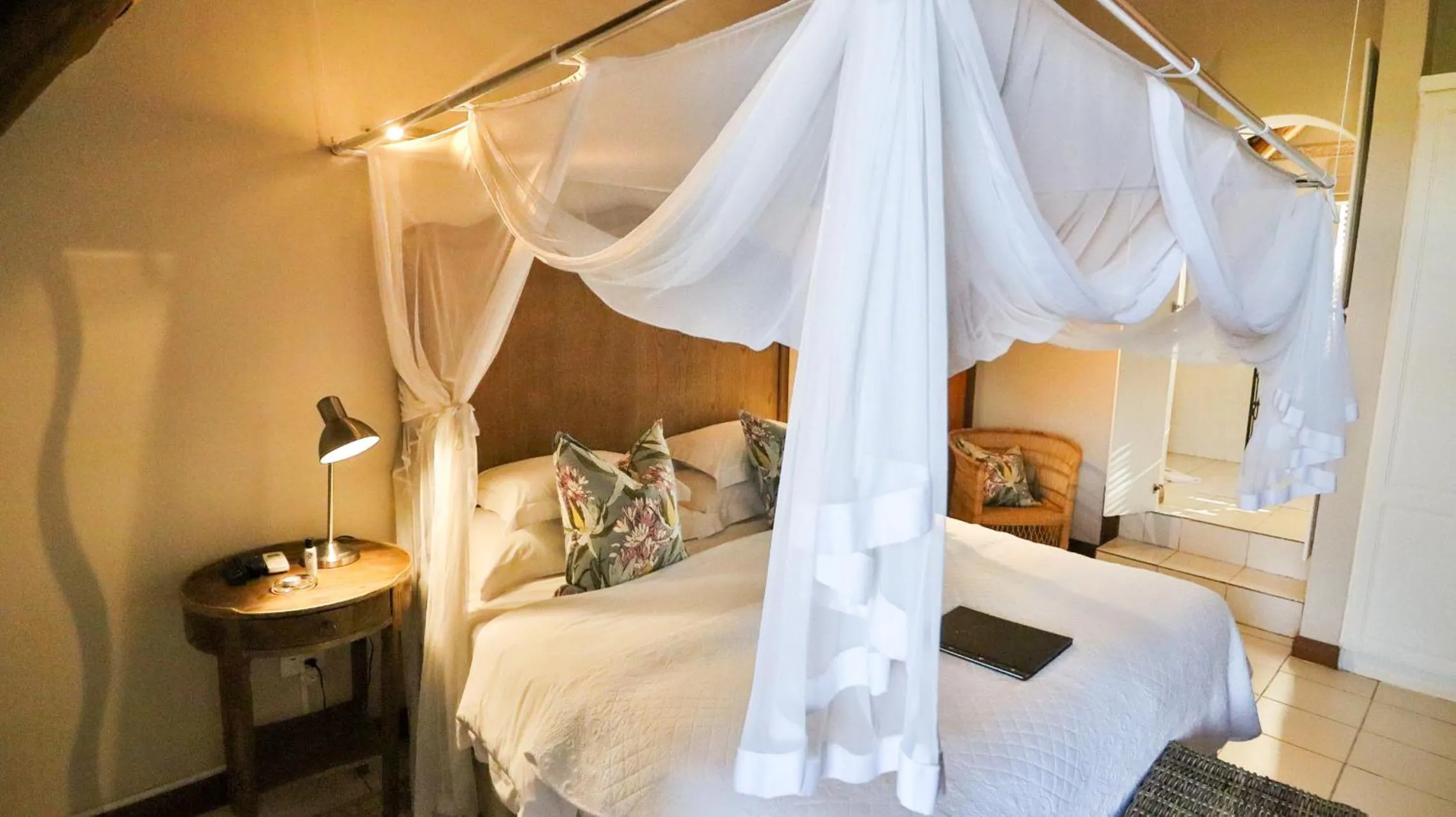 Bedroom, Bed in Kruger Riverside Lodge - No Load-shedding