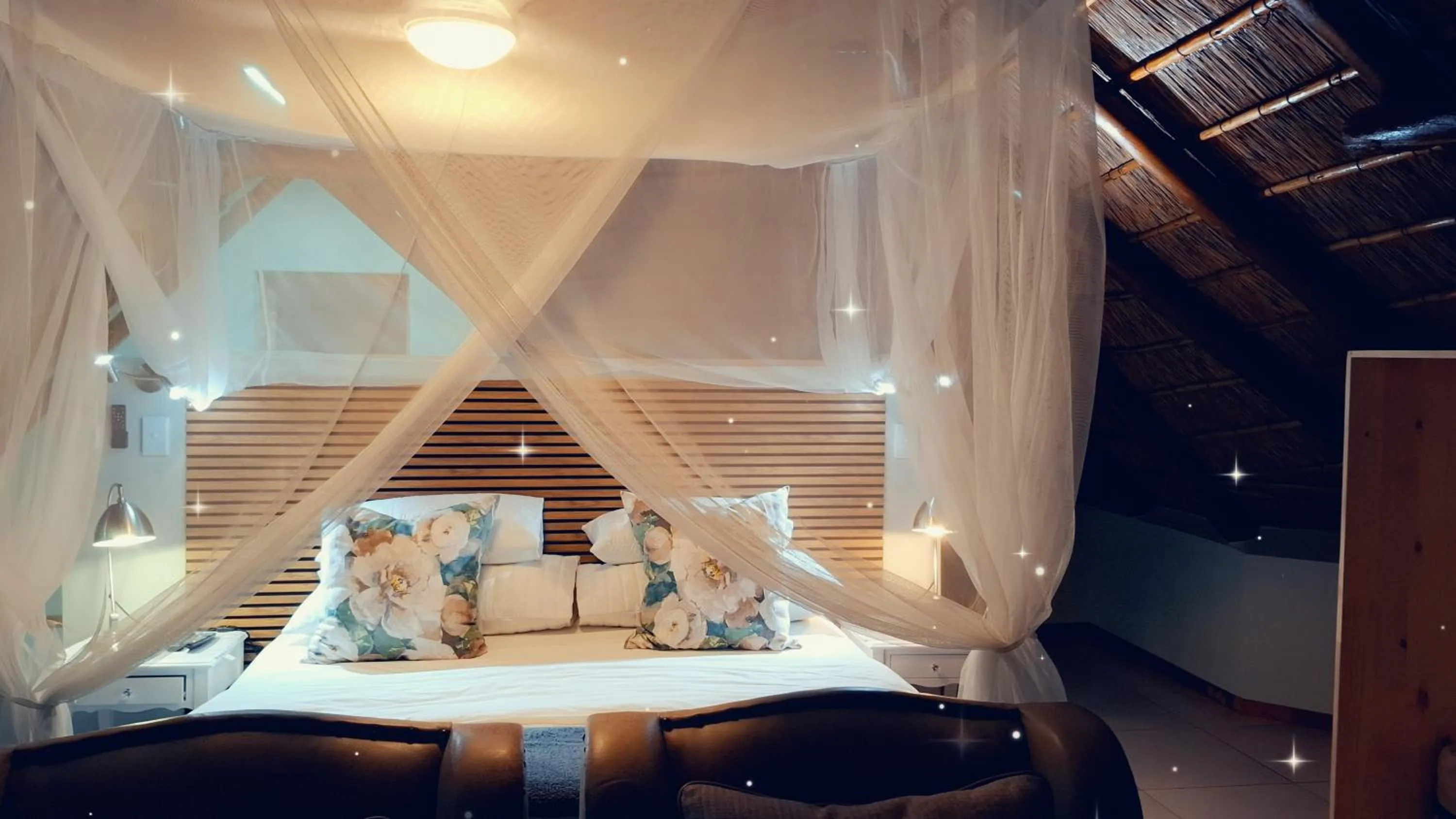 Bed in Kruger Riverside Lodge - No Load-shedding